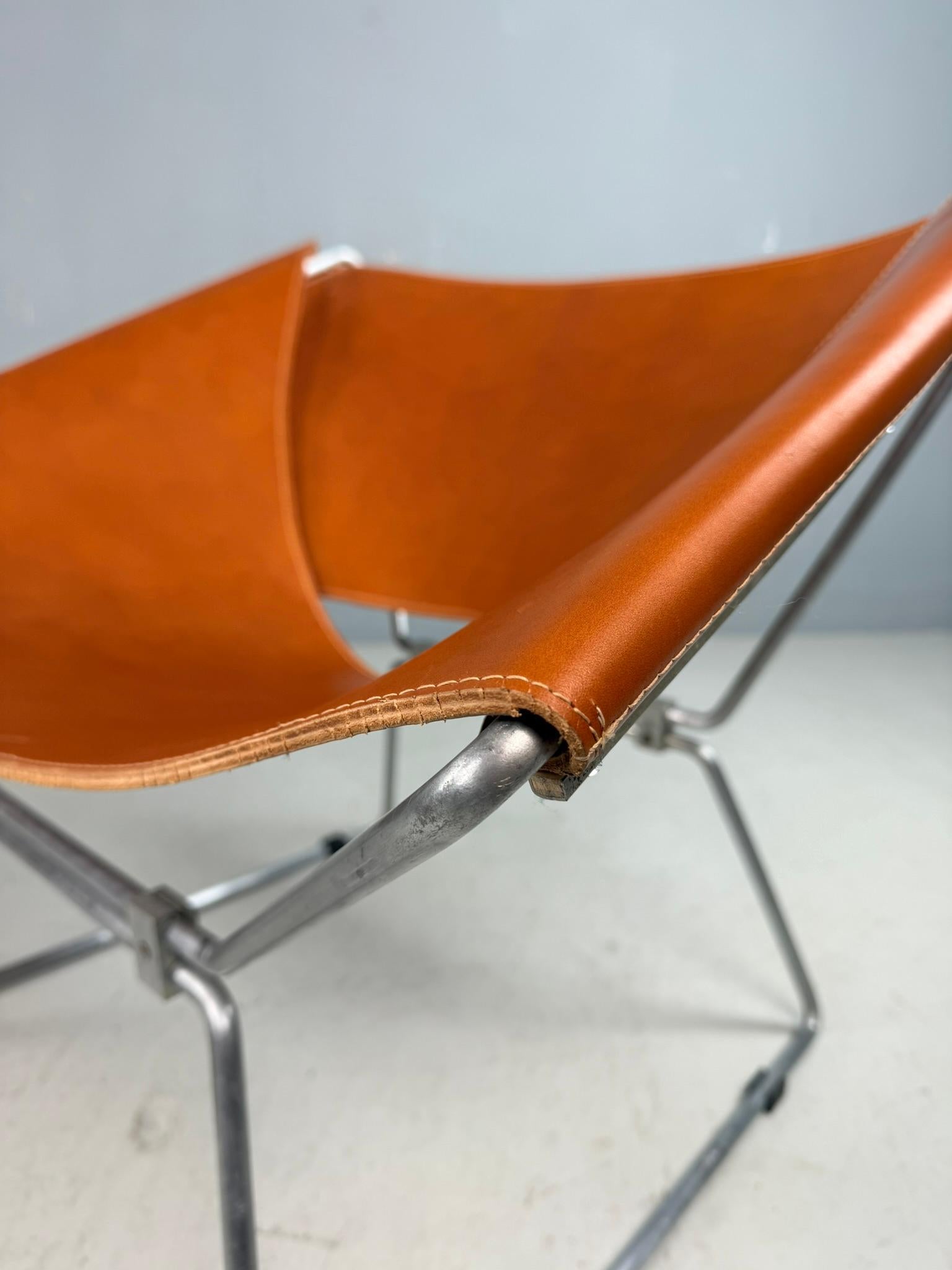 Pierre Paulin AP-14 cognacfarbener Ledersessel für A. Polak, 1955 im Angebot 3