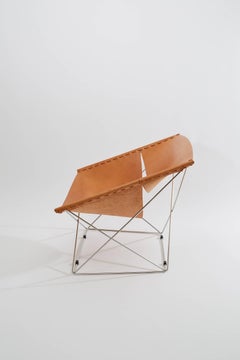 Pierre Paulin Artifort Butterfly Lounge Chair in Natural Leather and Chrome