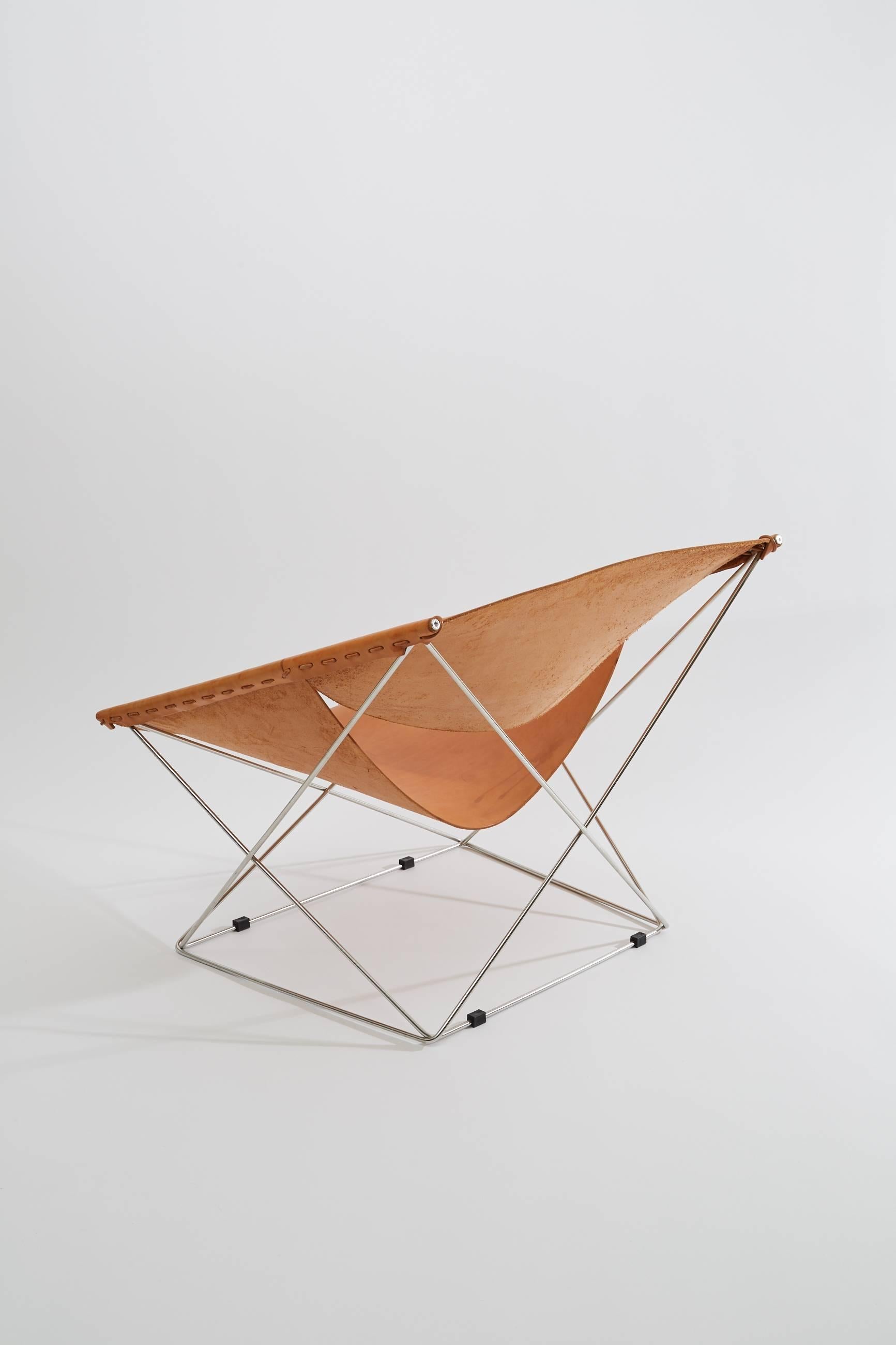 Mid-Century Modern Pierre Paulin Artifort Butterfly Lounge Chair in Natural Leather and Chrome For Sale