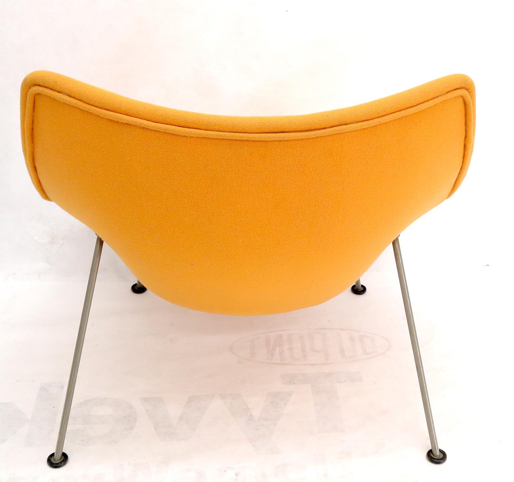 Pierre Paulin Artifort Wool Upholstery Oyster Chair Orange Wool Upholstery For Sale 3