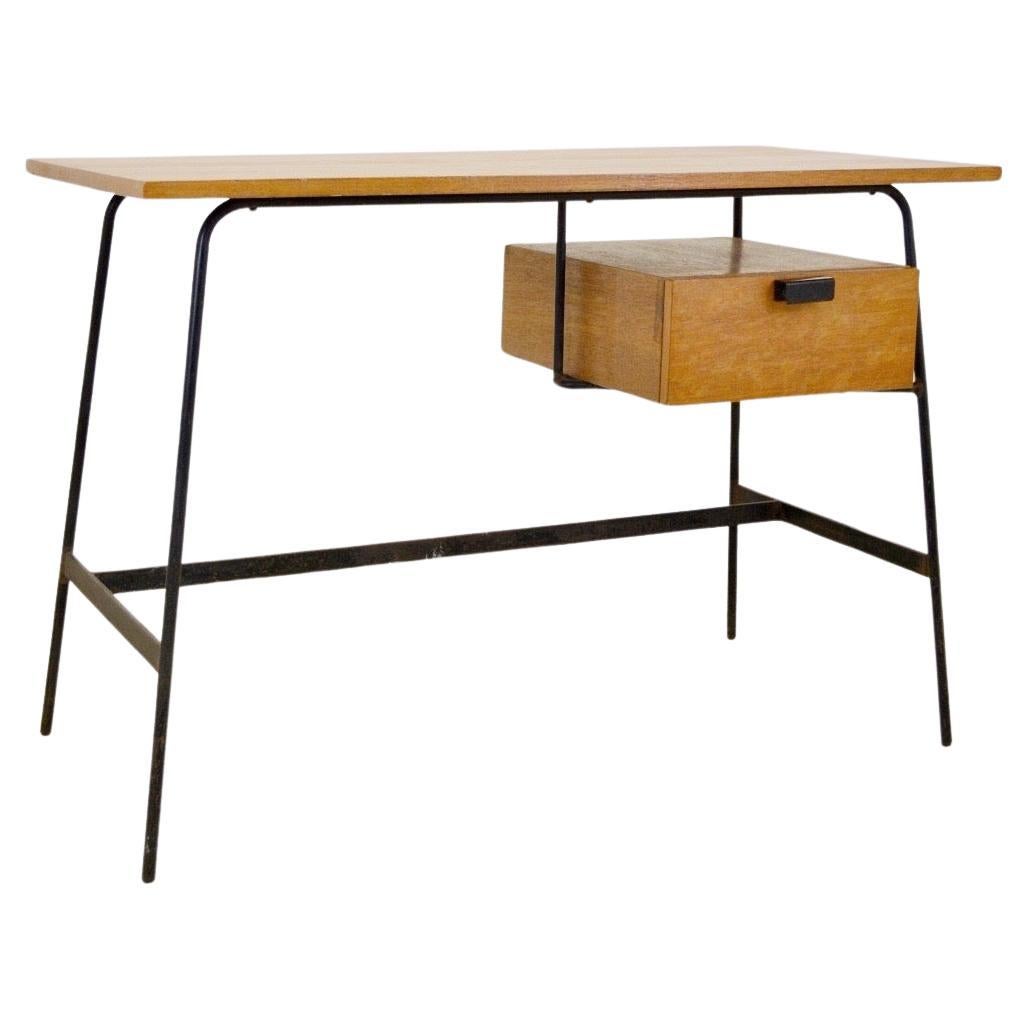 Are Thonet chairs marked?