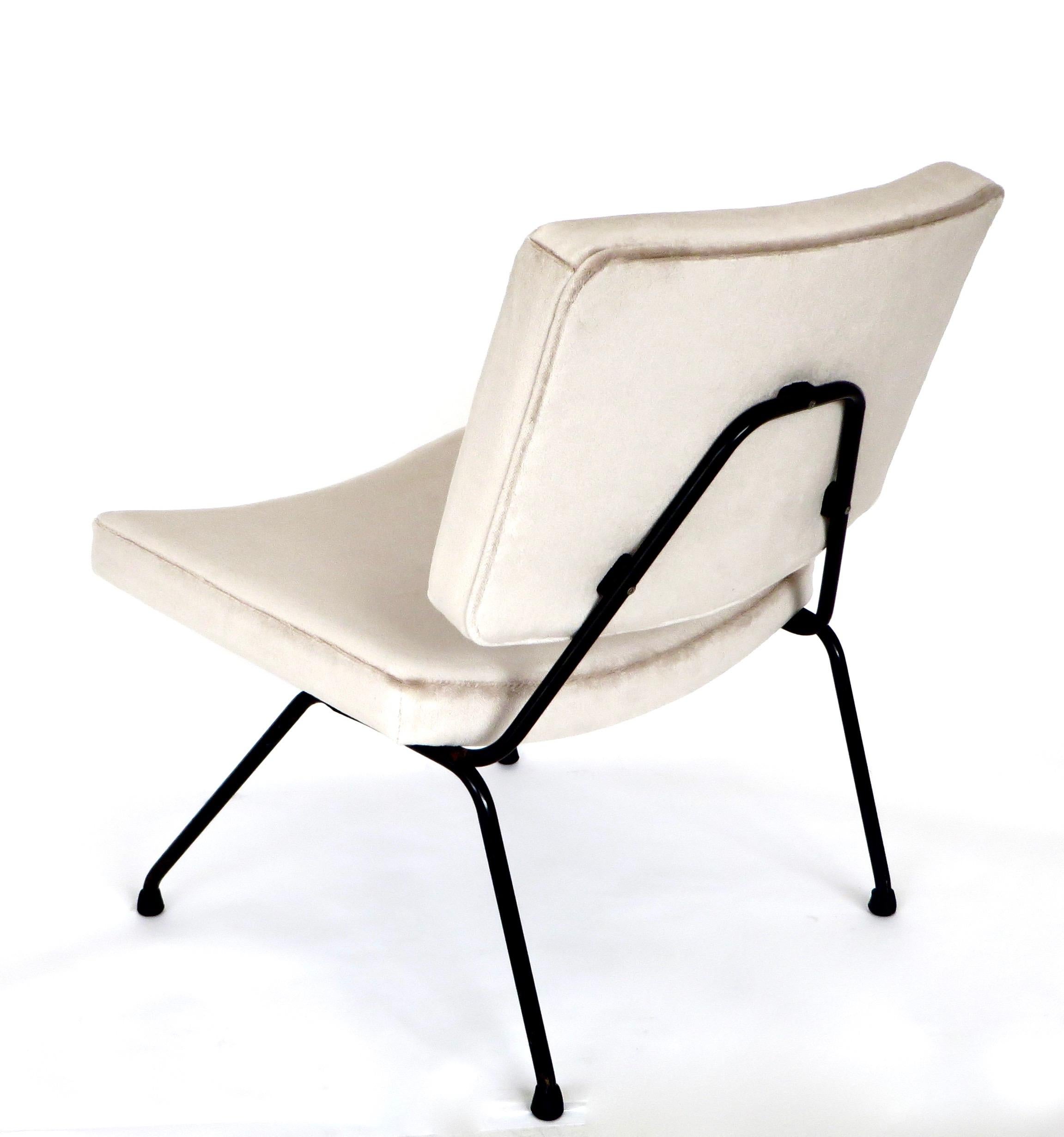 Mid-20th Century Pierre Paulin CM190 Lounge Chair for Thonet