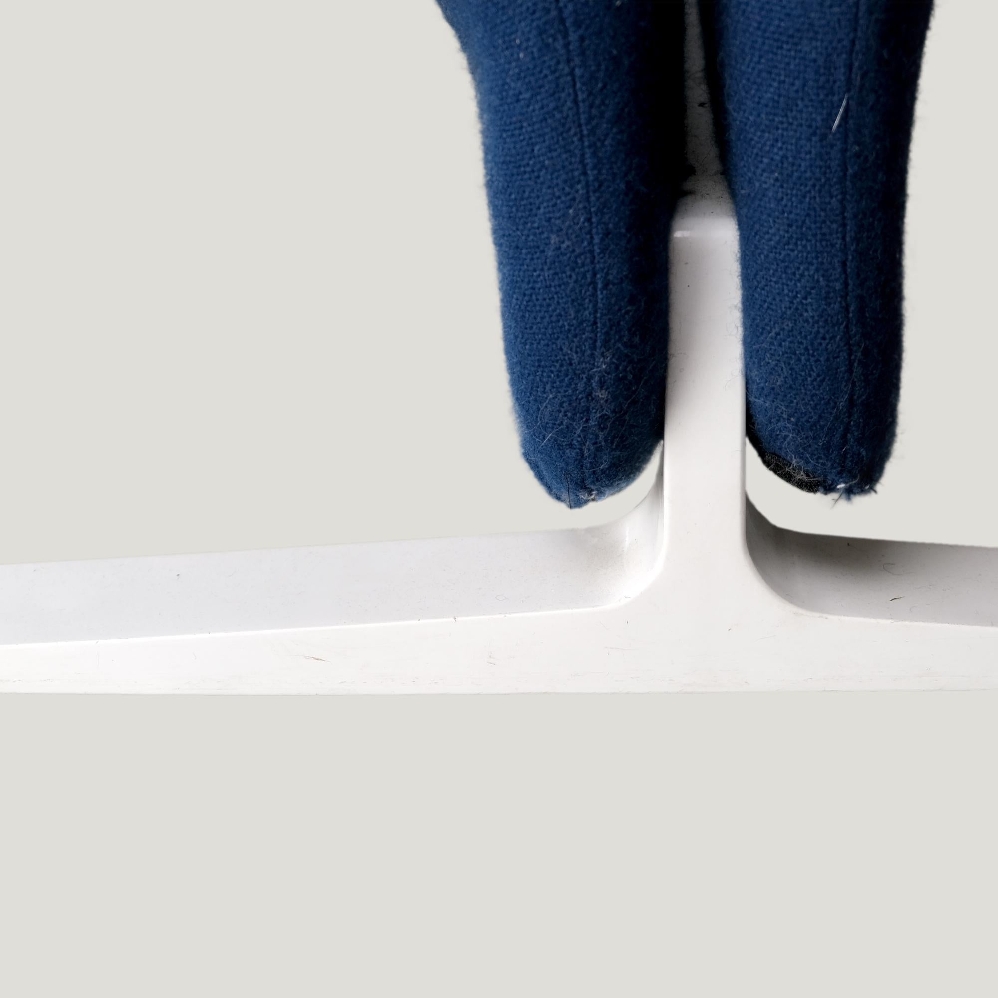 Space Age Pierre Paulin - Sedie a sdraio Concorde F780 con tavolo in vendita