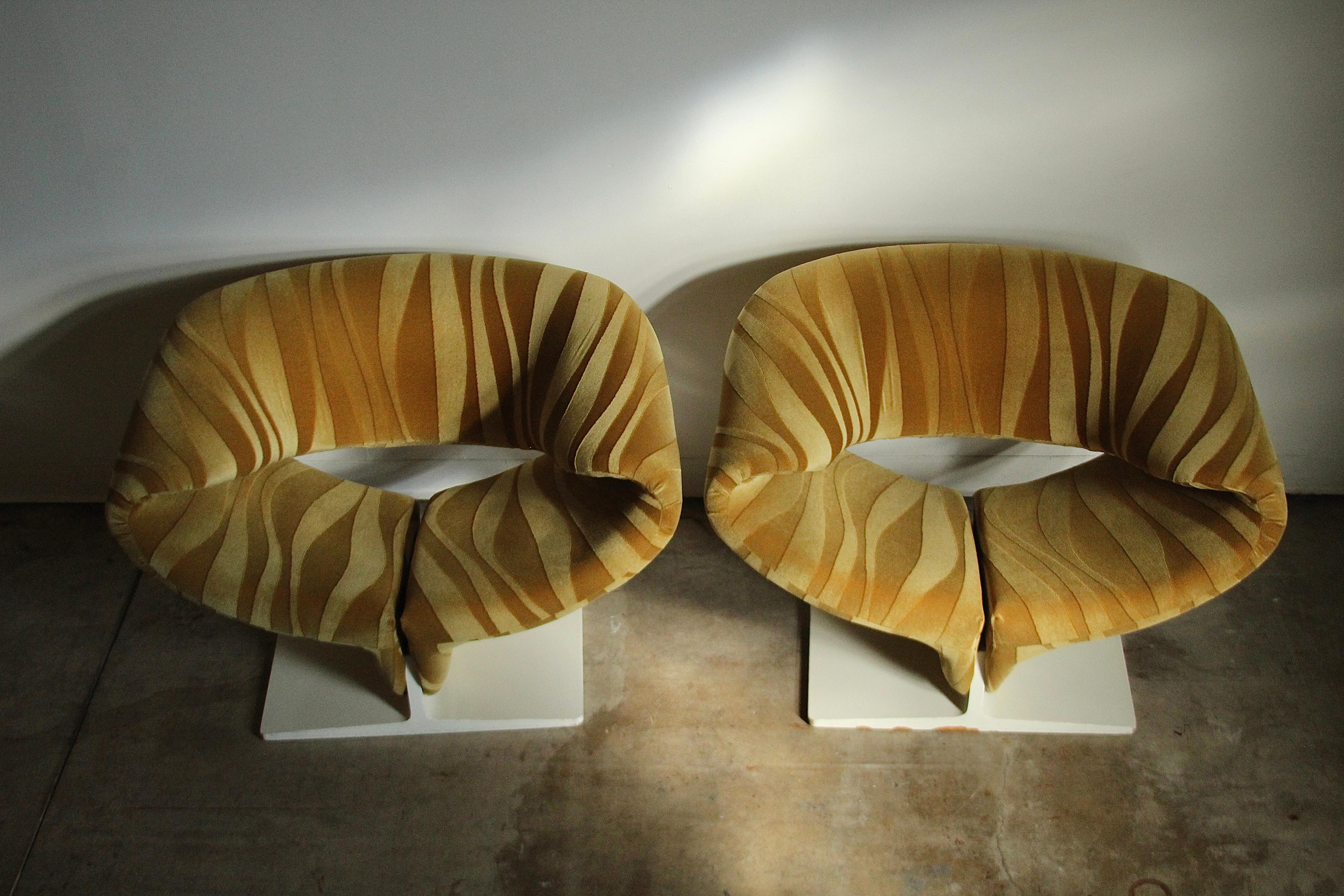 Pierre Paulin Early Production Mohair 