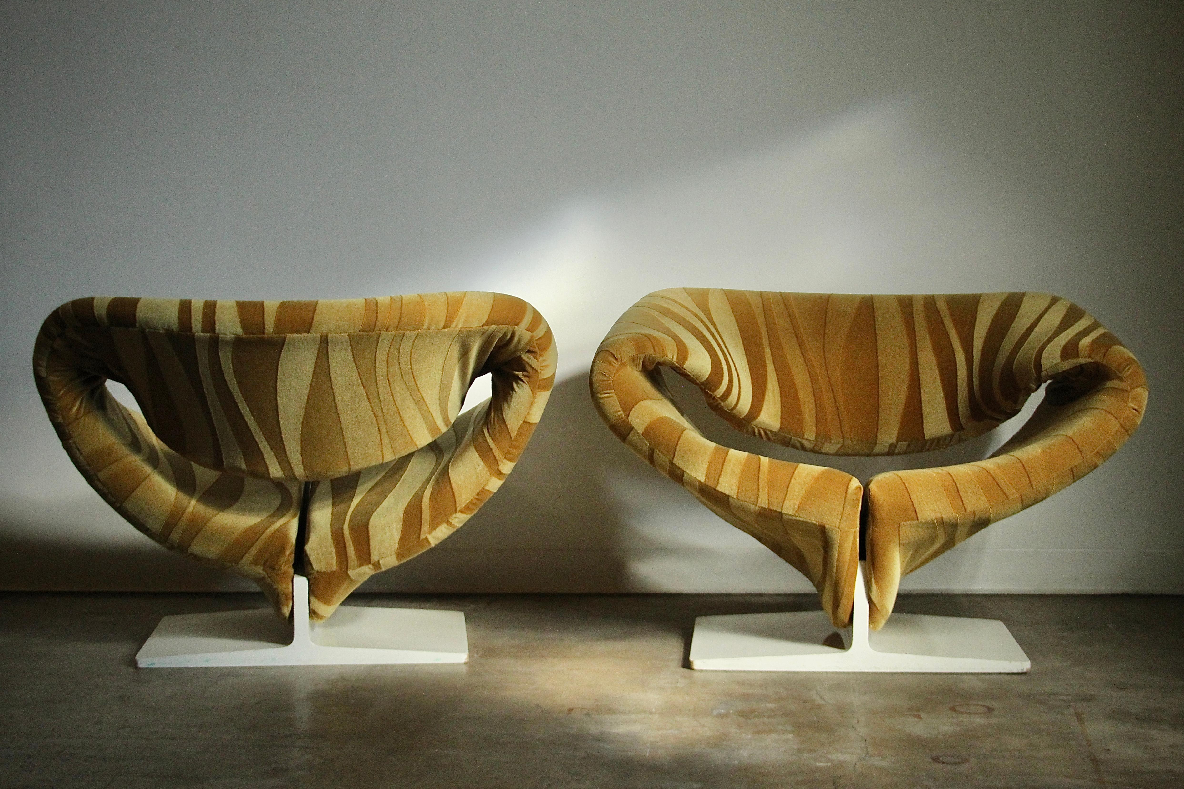 Post-Modern Pierre Paulin Early Production Mohair 