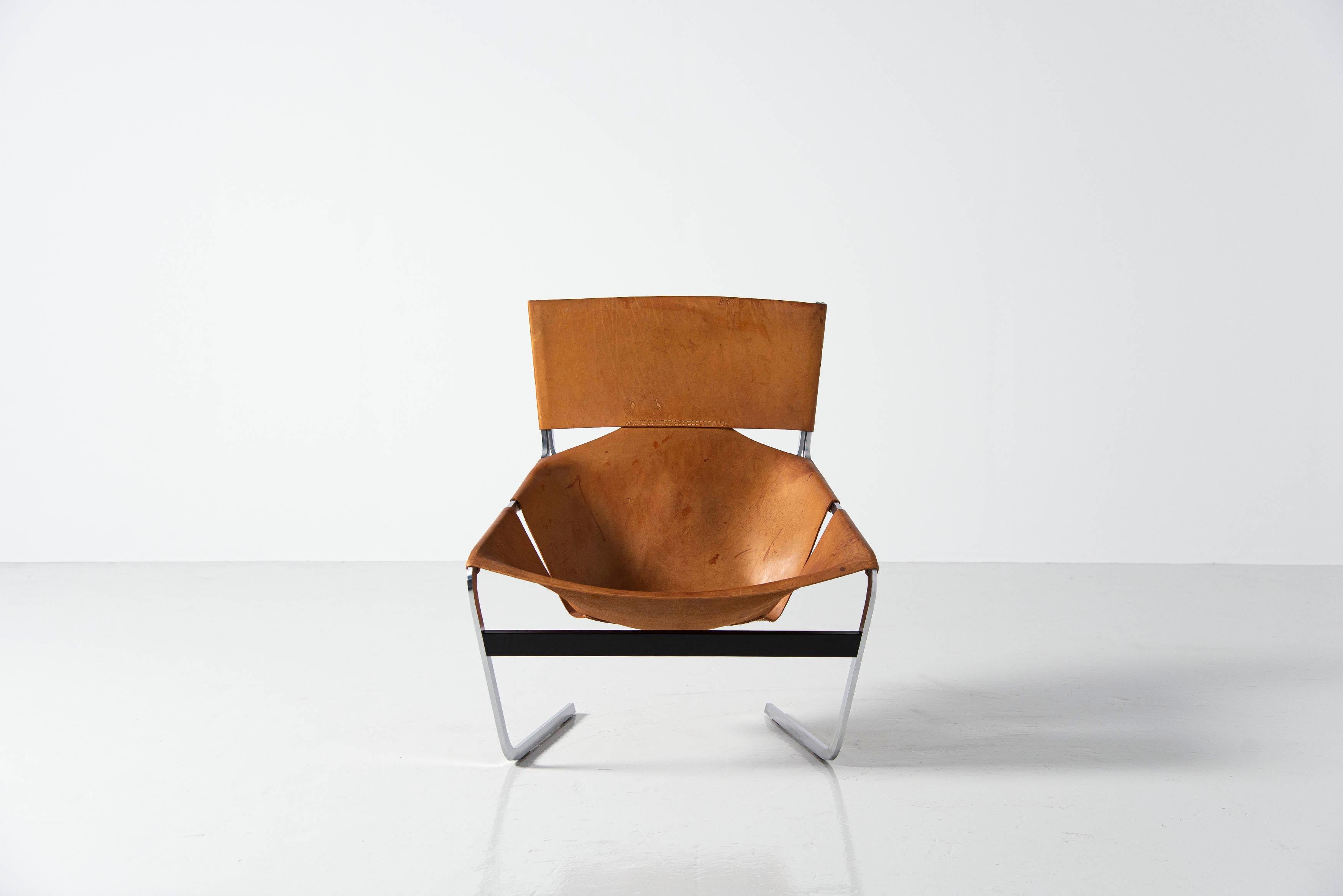 Stunning and fully original F444 lounge chair designed by Pierre Paulin and manufactured in Holland by Artifort in 1963. This is a museum piece especially in this quality. It is very hard to find an original and well kept F444 in this magnificent