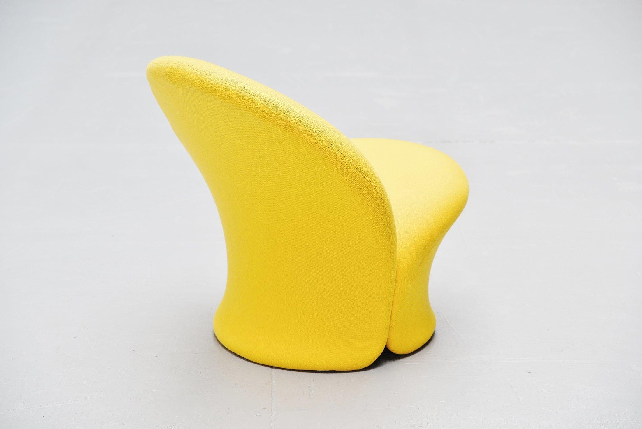 Super nice easy chair designed by Pierre Paulin (1927-2009) for Artifort in 1967. This rare chair model F572 was only produced for one year from 1967–1968 and is no longer in production now. Upholstered in yellow Tonus Kvadrat, original Artifort
