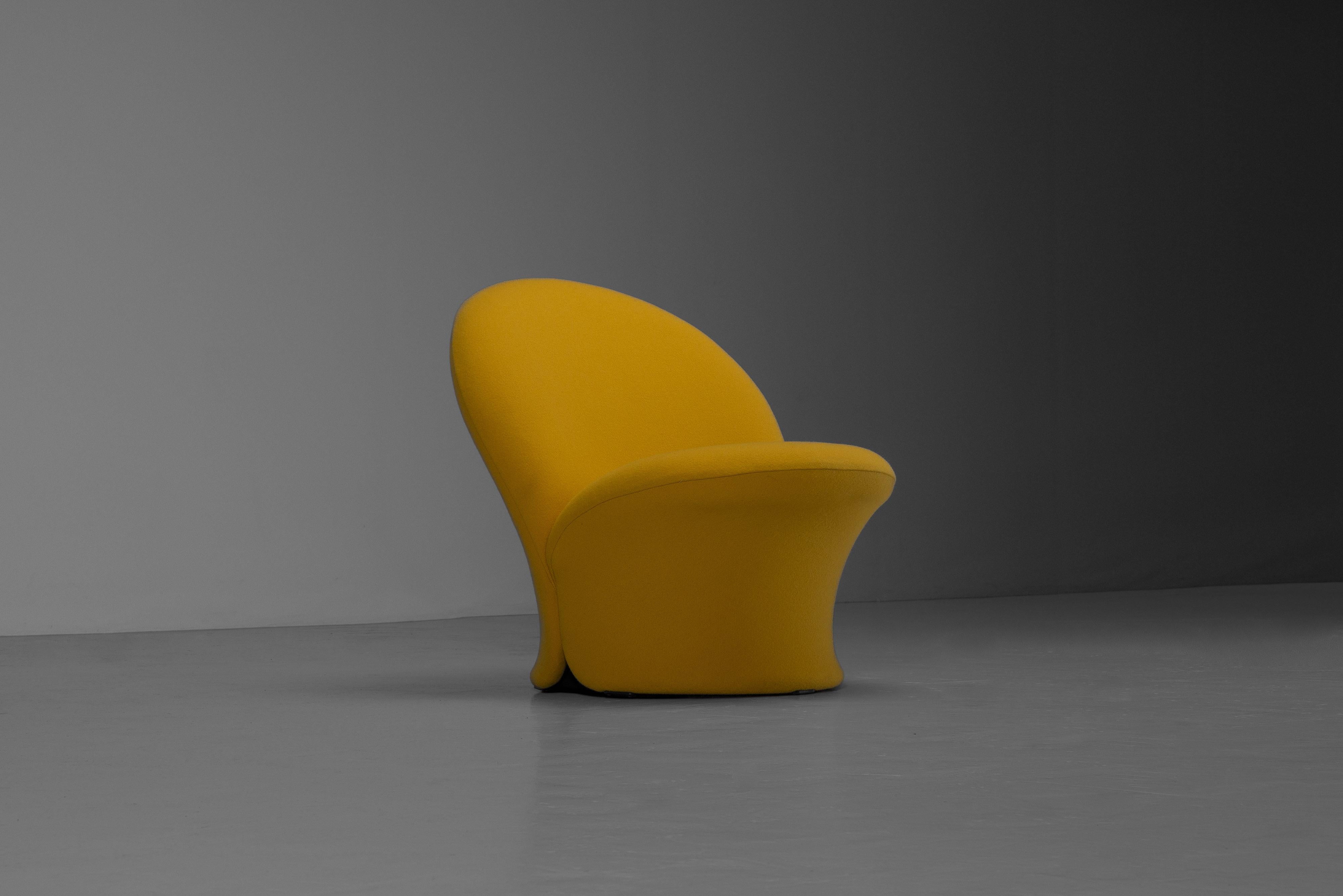 Dutch Pierre Paulin F572 lounge chair Artifort Netherlands 1967 For Sale
