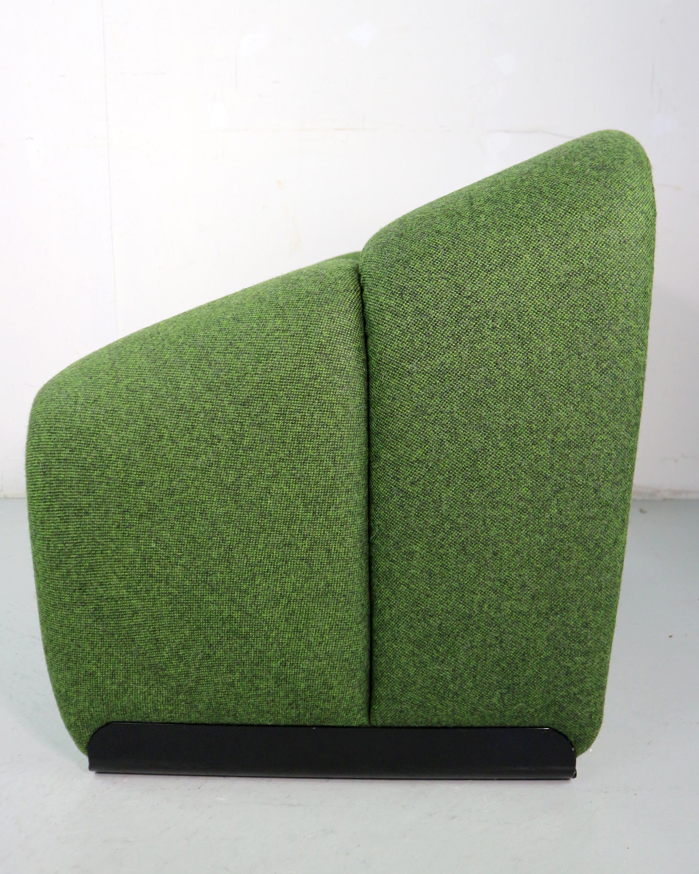 Pierre Paulin F598 Groovy Armchair for Artifort  In Excellent Condition For Sale In The Hague, NL