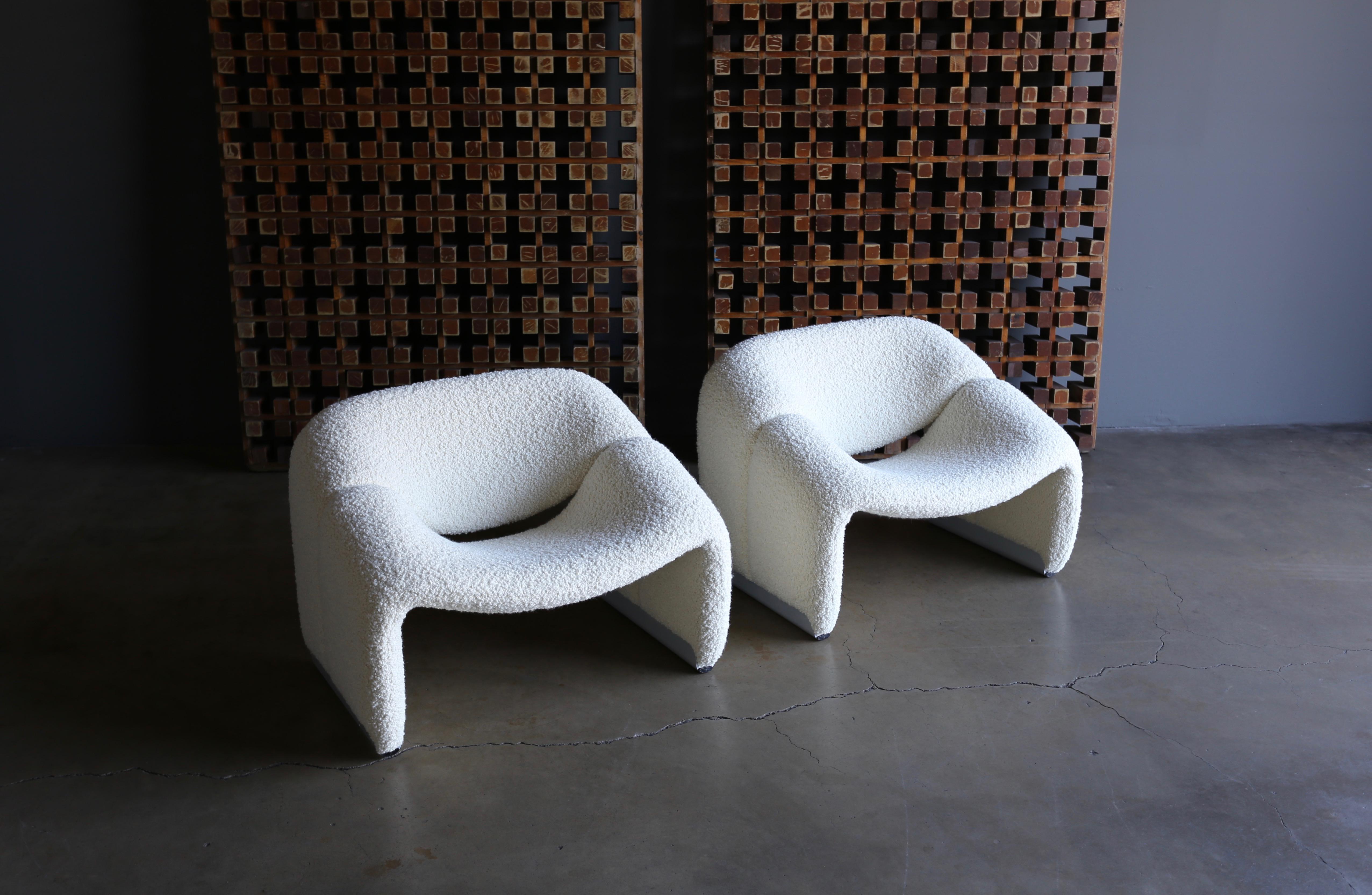 Pierre Paulin F598 groovy lounge chairs for Artifort, circa 1972. This pair has been expertly restored in alpaca bouclé.