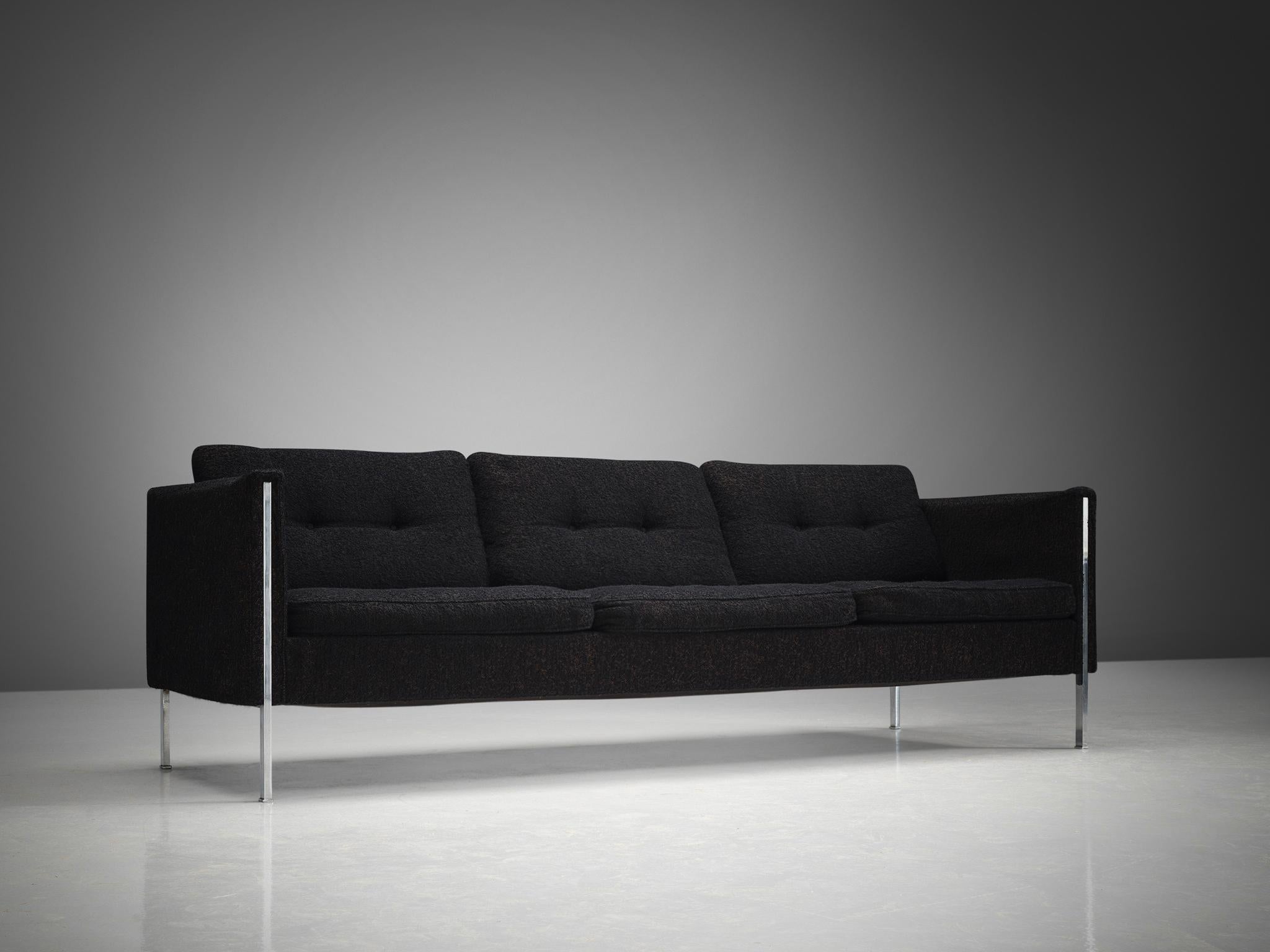 Pierre Paulin for Artifort, sofa model '442/3', fabric, steel, The Netherlands, 1962.

A sofa design by Pierre Paulin made into realization in 1962. The sleek fusion of steel and black upholstery imparts a modern and sophisticated aesthetic to this