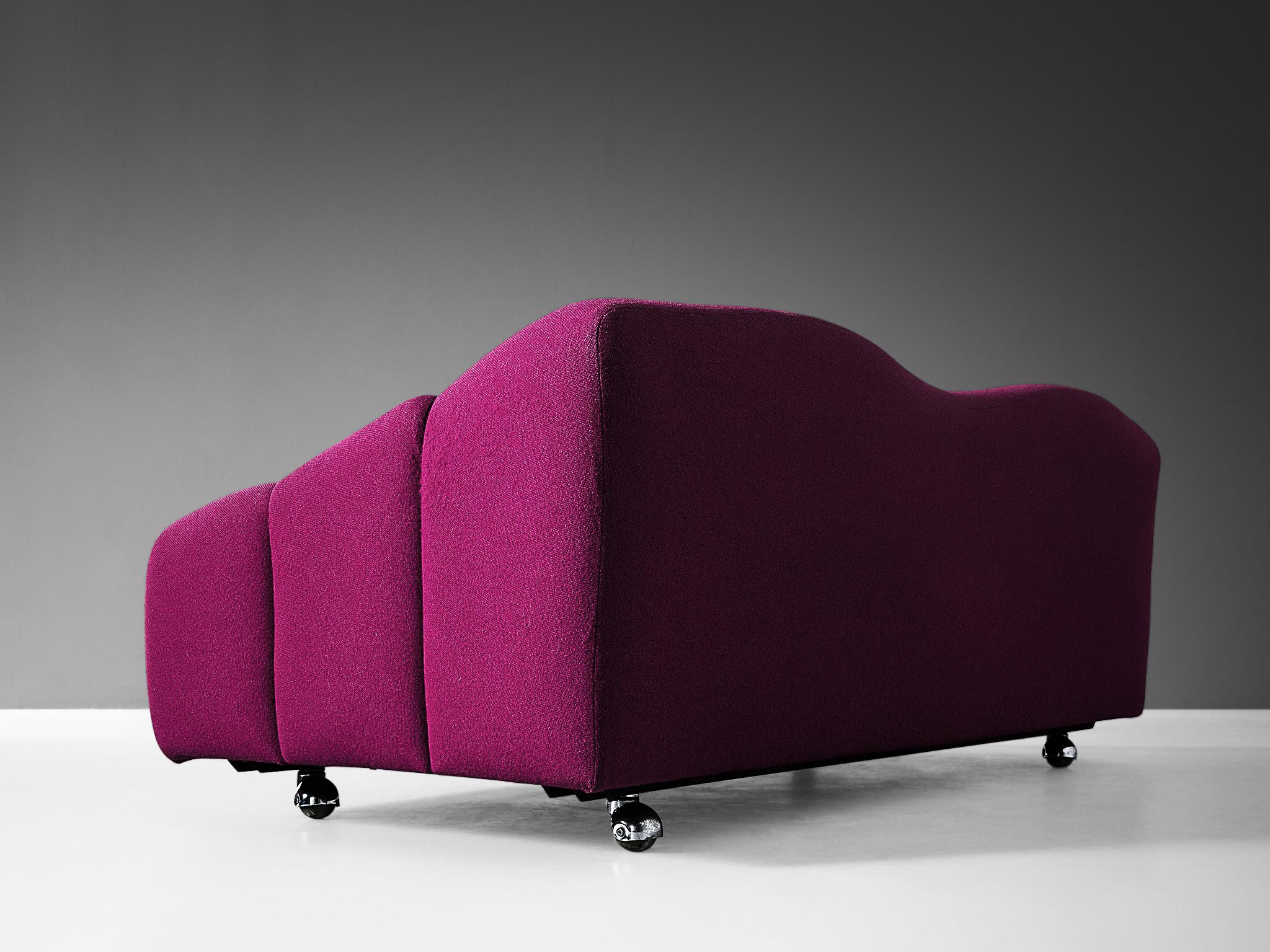 Mid-Century Modern Pierre Paulin for Artifort ´ABCD´ Settee in Fuchsia Upholstery  For Sale