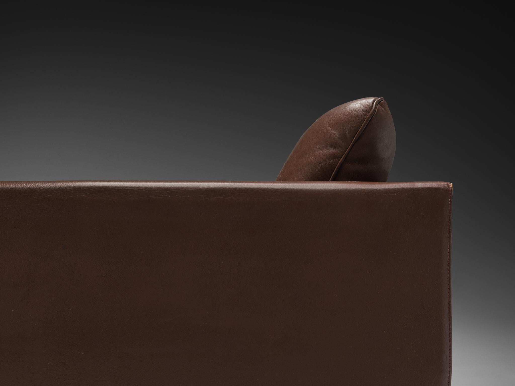 Acier Pierre Paulin pour Artifort Fauteuil modèle '442' en cuir Brown en vente
