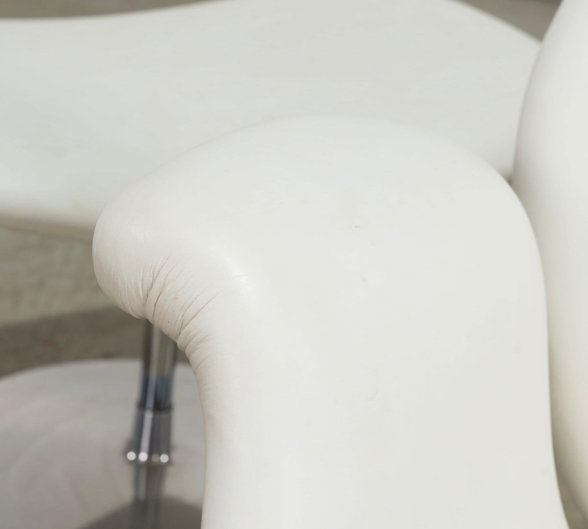 Steel Pierre Paulin for Artifort Big Tulip Chair in White Leather For Sale