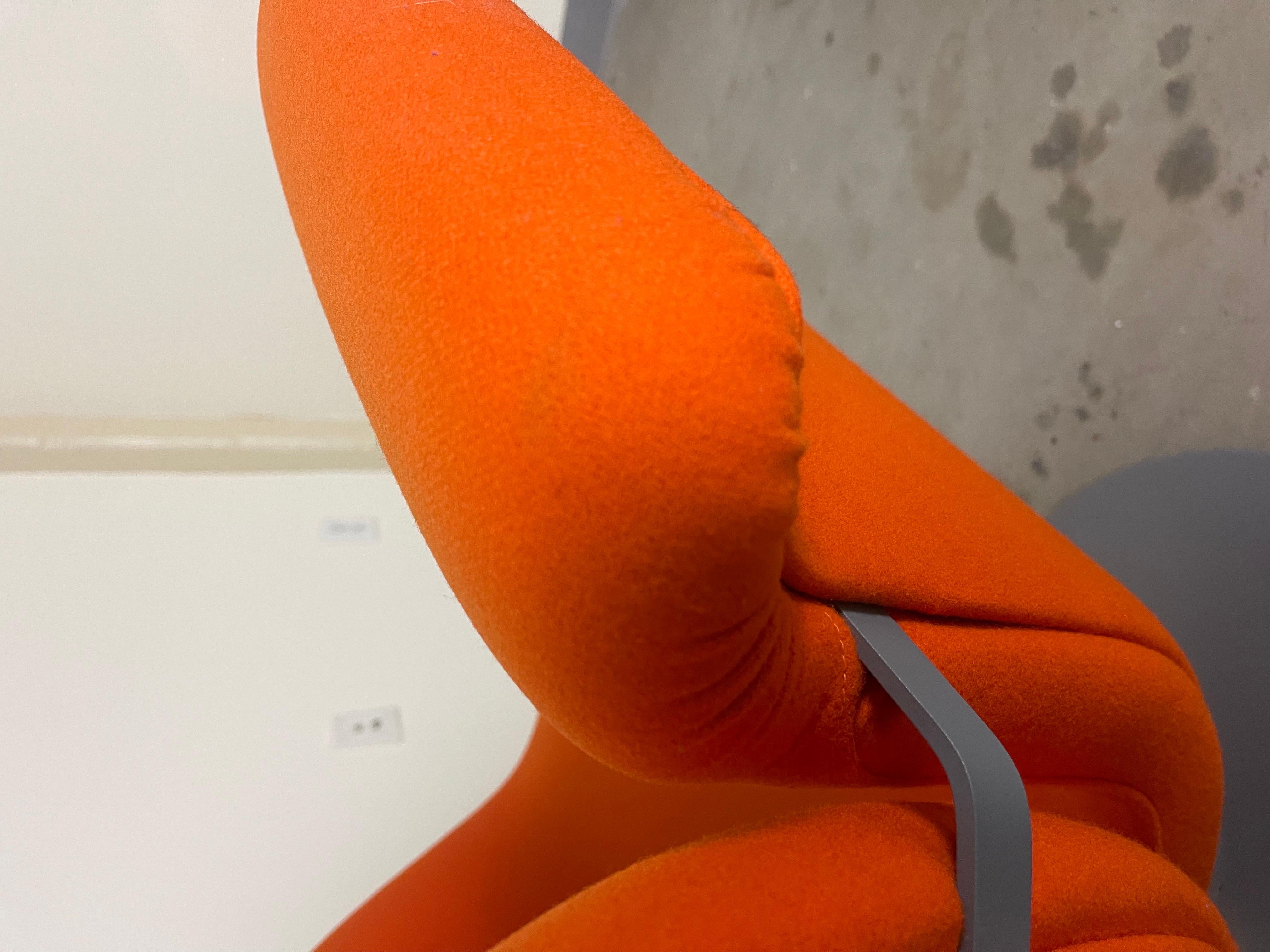 Pierre Paulin for Artifort “Big Tulip” Chair in Wool 2