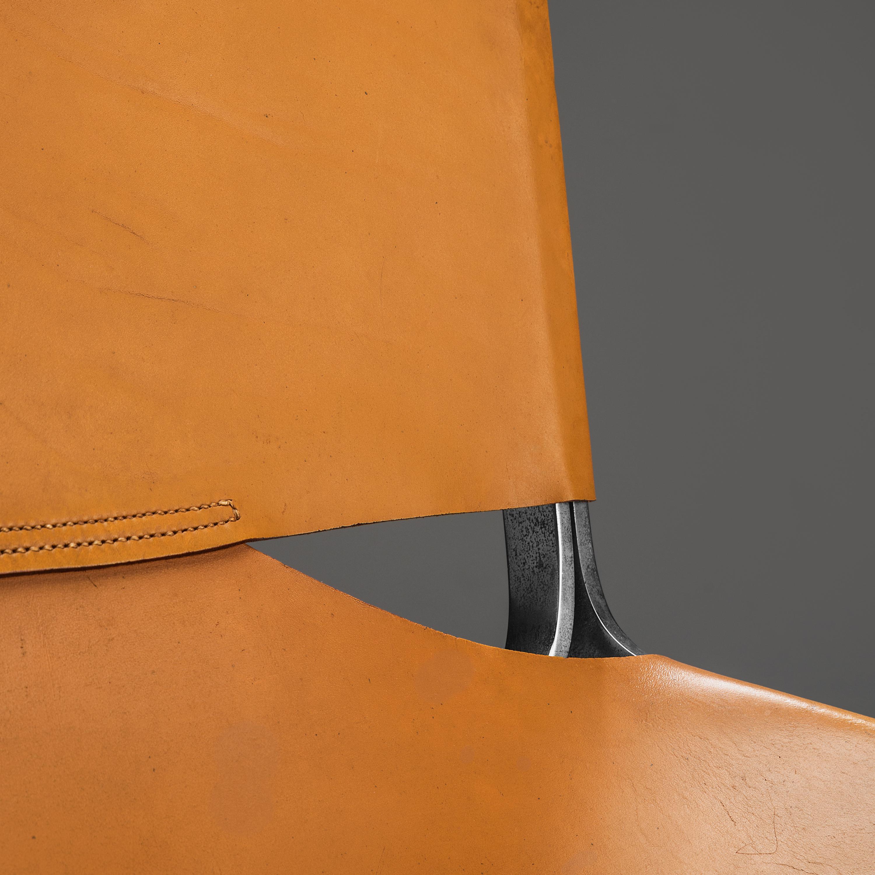 Pierre Paulin for Artifort F-444 Easy Chair in Cognac Leather In Good Condition In Waalwijk, NL