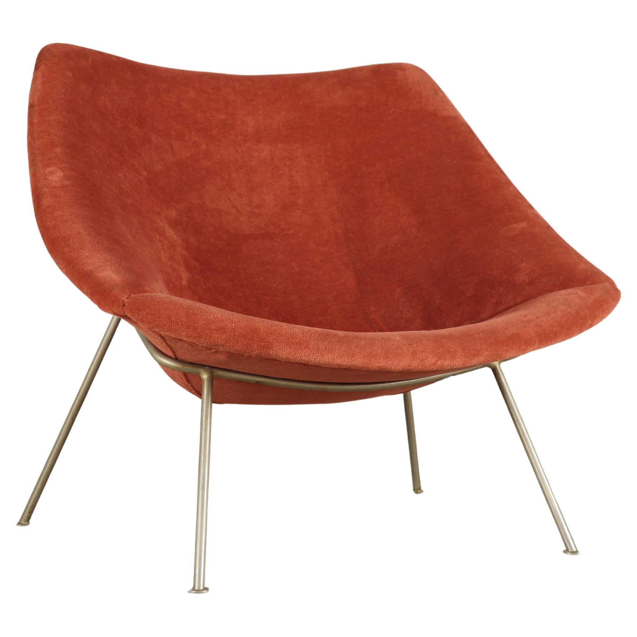 Pierre Paulin for Artifort — F156 “Little Oyster” lounge chair, 1959–1960s