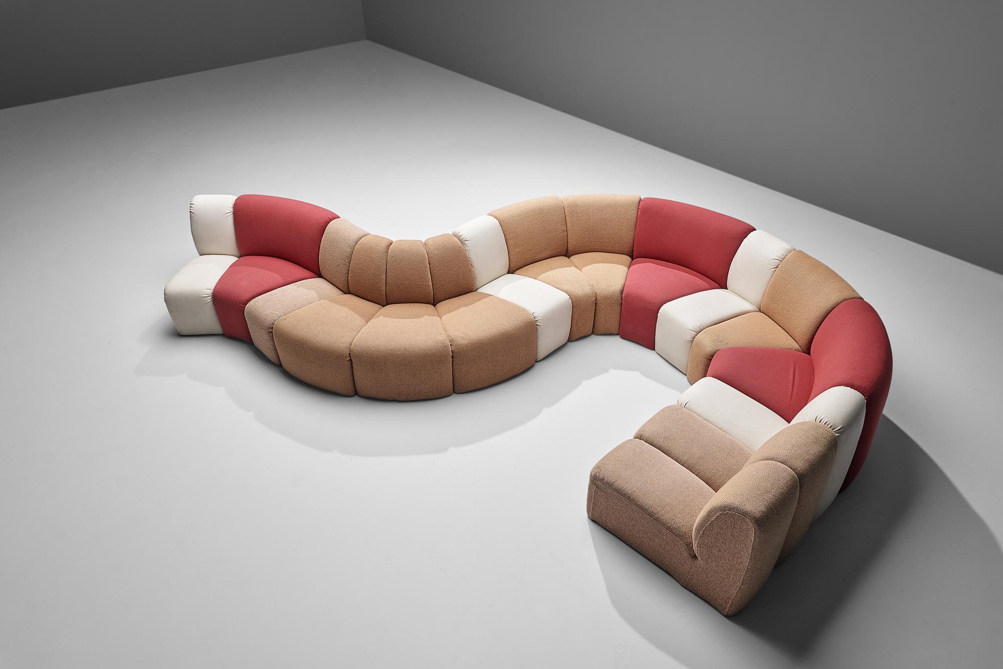 Pierre Paulin for Artifort, large 16 element sectional sofa 'Mississippi', Belgium, 1978

French designer Pierre Paulin created the 'Mississippi' in 1978. 16 seating elements can be placed in different compositions, forming one large sofa or used as