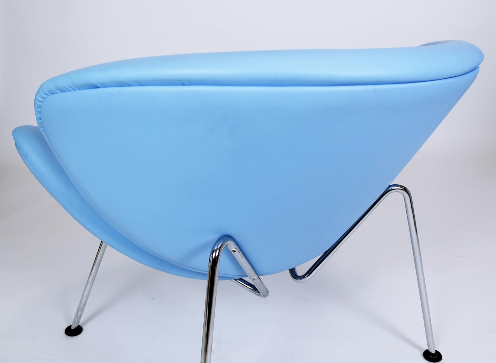 Pierre Paulin for Artifort Original Baby Blue Leather Orange Slice Chair 2