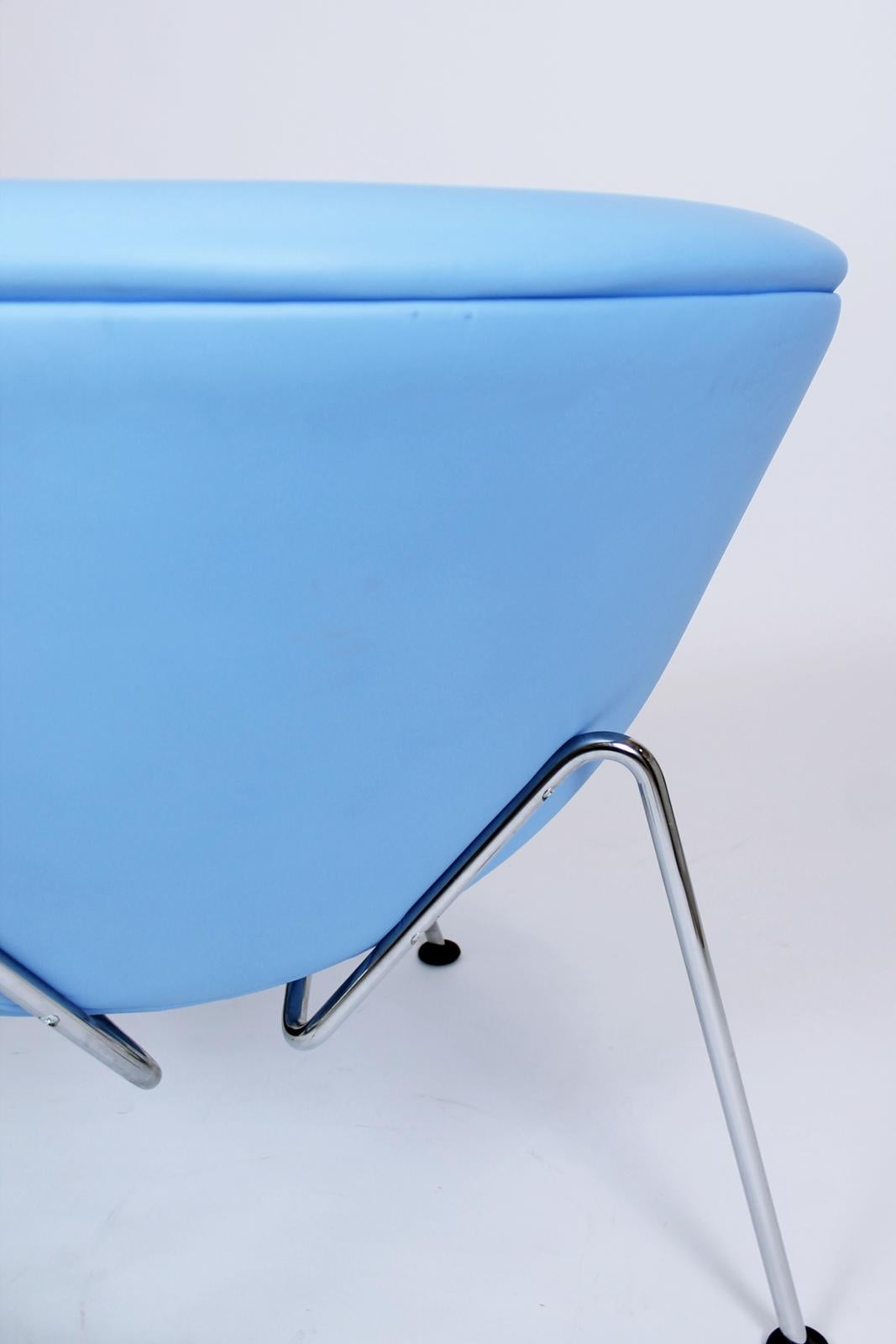 Pierre Paulin for Artifort Original Baby Blue Leather Orange Slice Chair 3