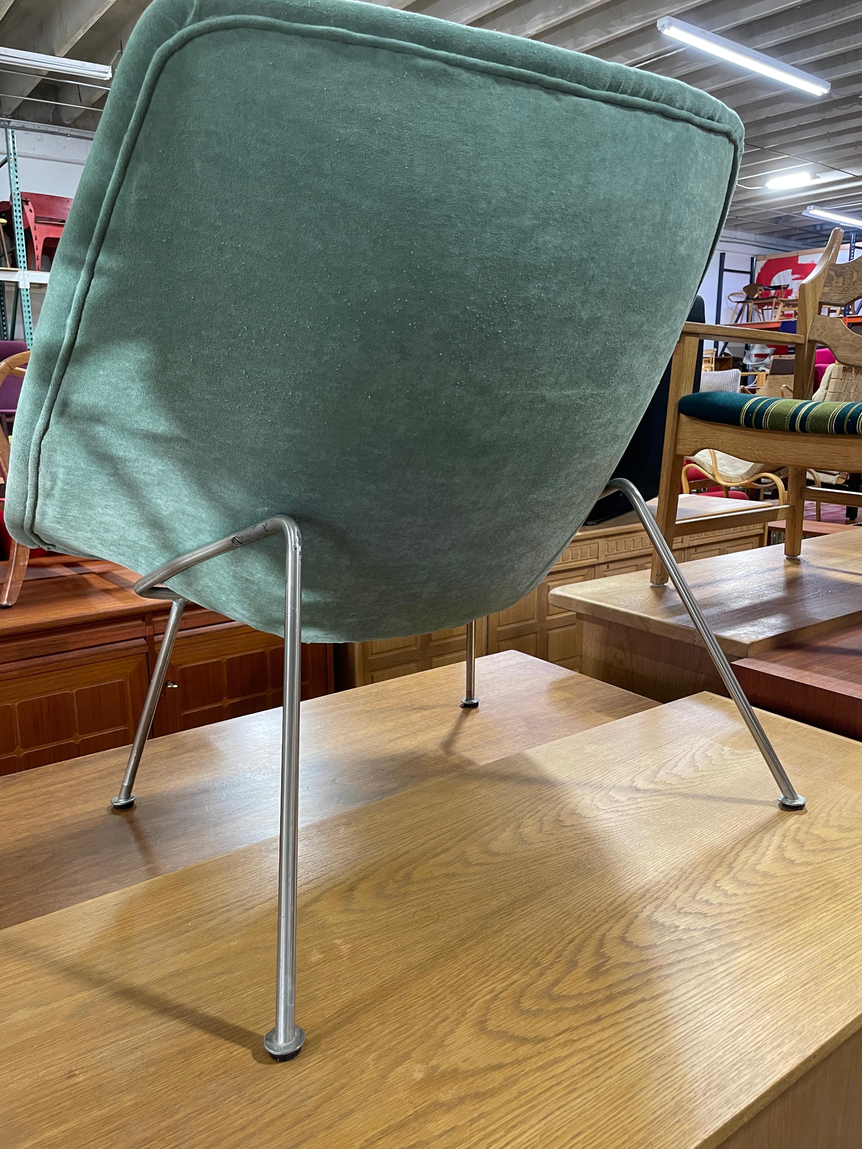 Pierre Paulin for Artifort Oyster Chair Mid Century In Good Condition For Sale In Fort Lauderdale, FL