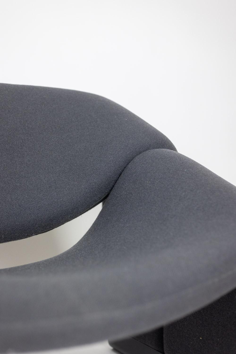 Pierre Paulin for Artifort. Pair of “Groovy” armchairs. 1970s-80s For Sale 1