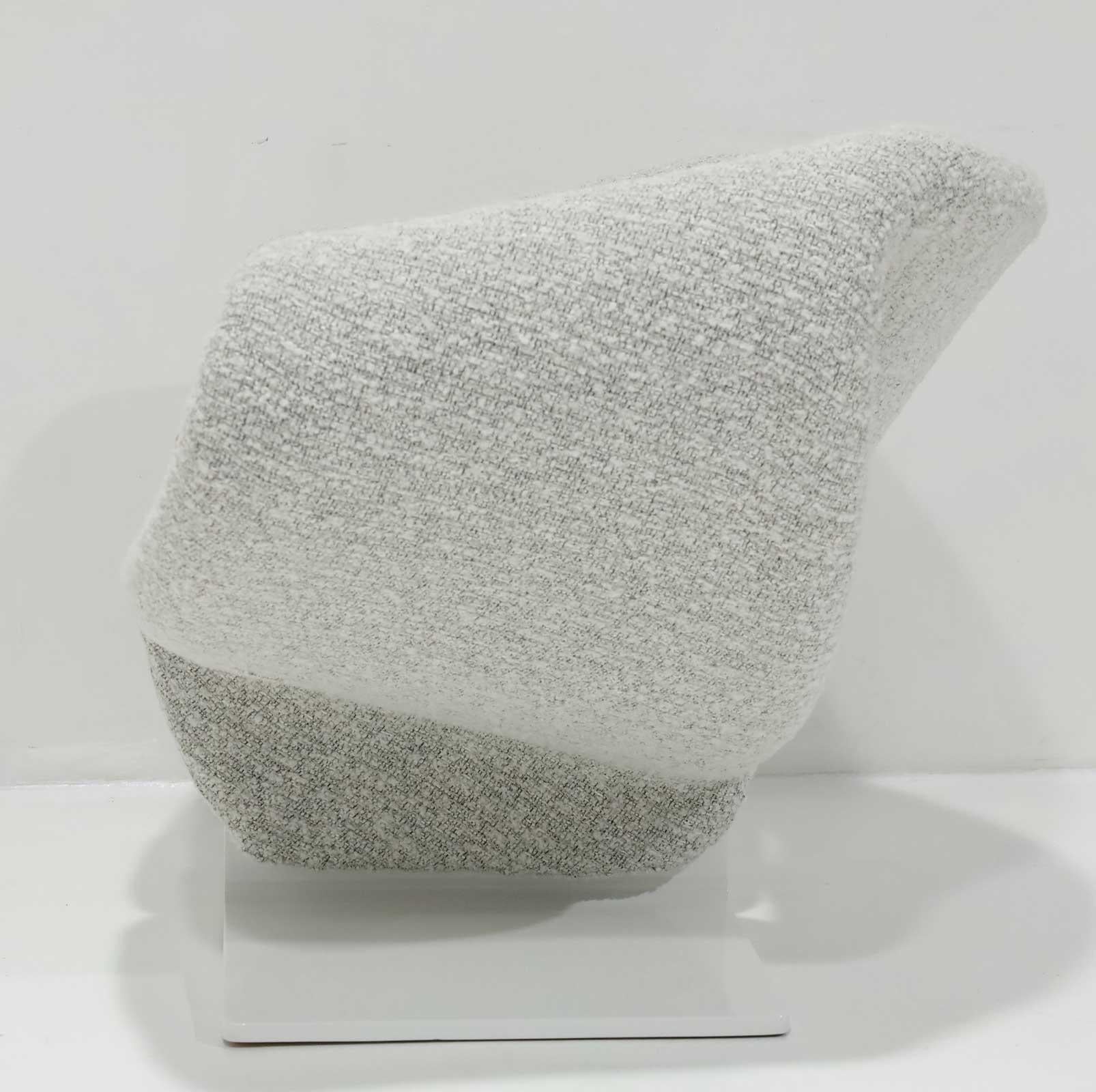 La chaise ruban Pierre Paulin pour Artifort est Pierre Frey Boucle' 2