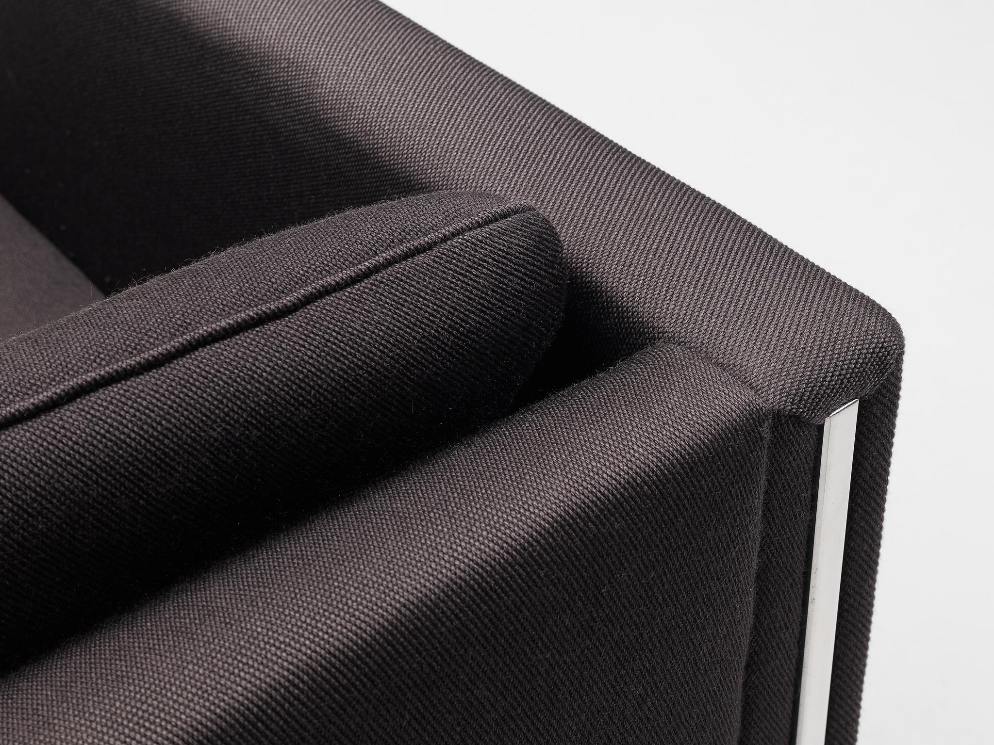 Pierre Paulin pour Artifort Canapé en tissu noir et acier Bon état - En vente à Waalwijk, NL