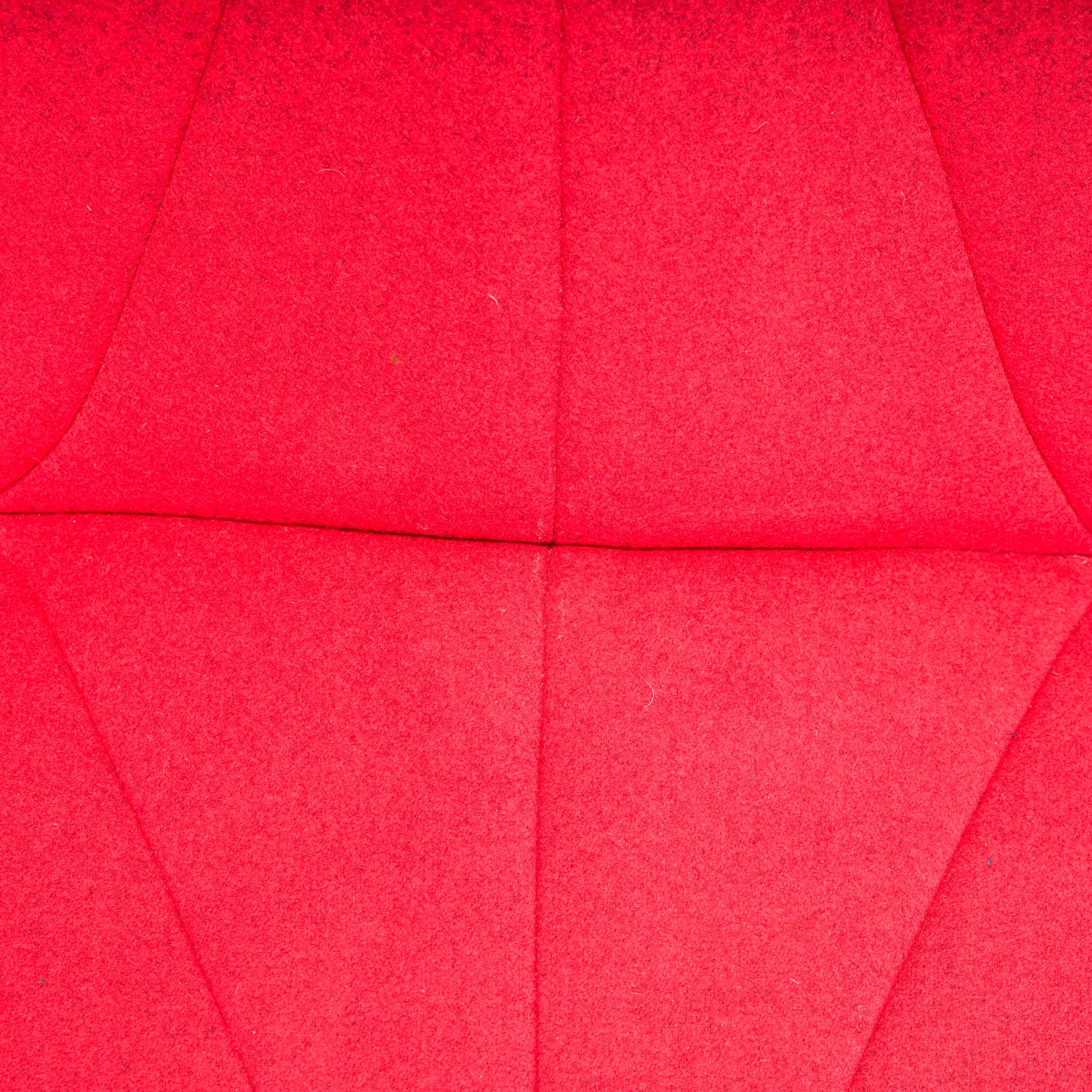 Pierre Paulin for Ligne Roset Red Fabric 2 Seater Pumpkin Loveseat Sofa In Good Condition In Basildon, London
