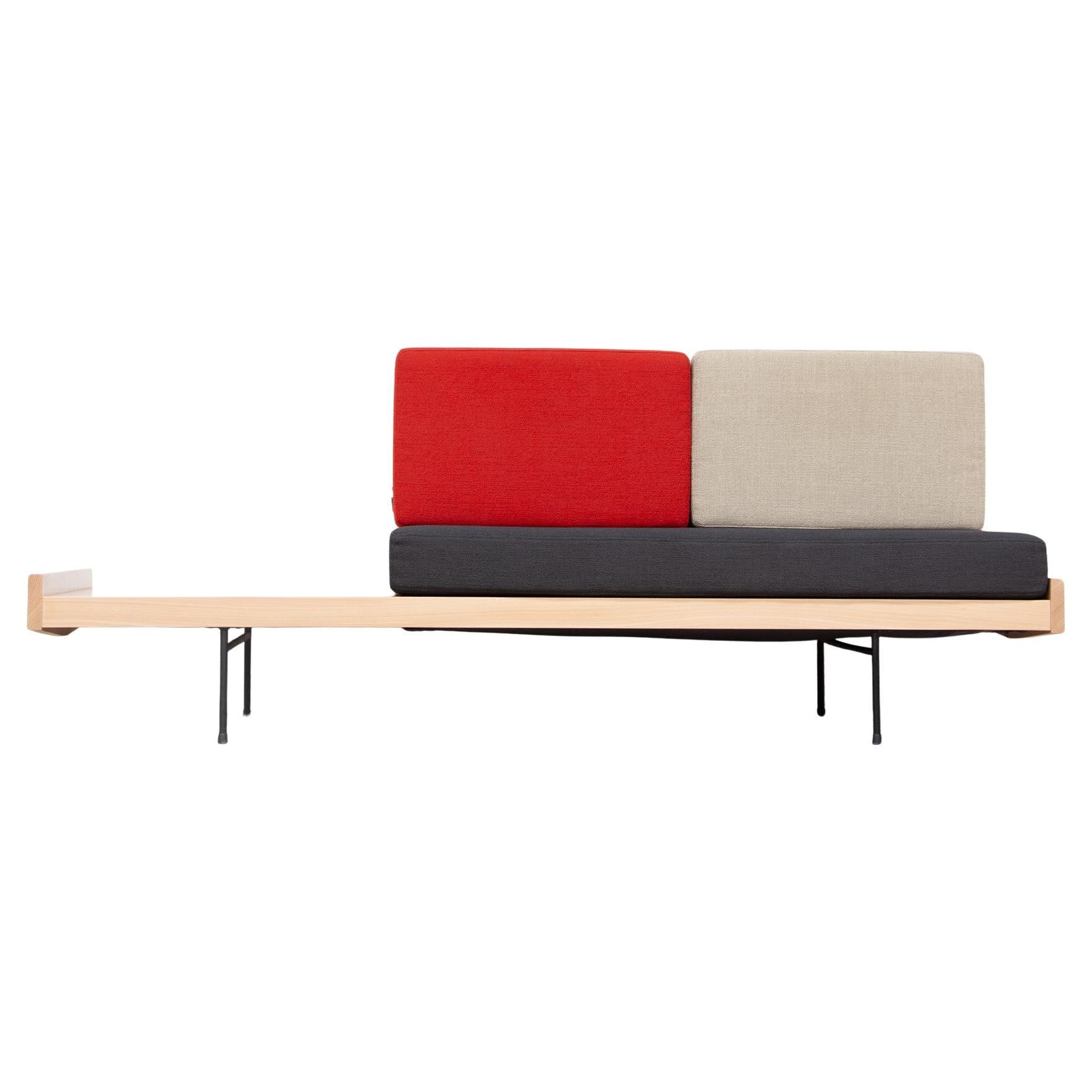 Pierre Paulin French daybed for Ligne Roset en venta