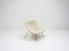 Pierre Paulin Large "Oyster" Chair for Artifort in Bouclé Fabric, 1960s