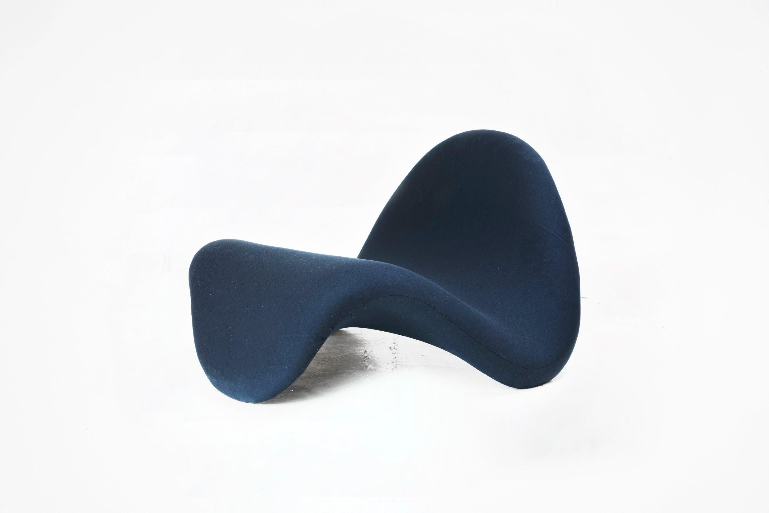 Pierre Paulin (1927-2009)
Lounge chair model “Tongue” 
Manufactured by Artifort 
France, 1960s
Steel, upholstery

Measurements:
34 in. x 35 in. x 24 in.
86.36 cm x D 88.9 cm x 60.69 cm

Provenance:
Private collection,