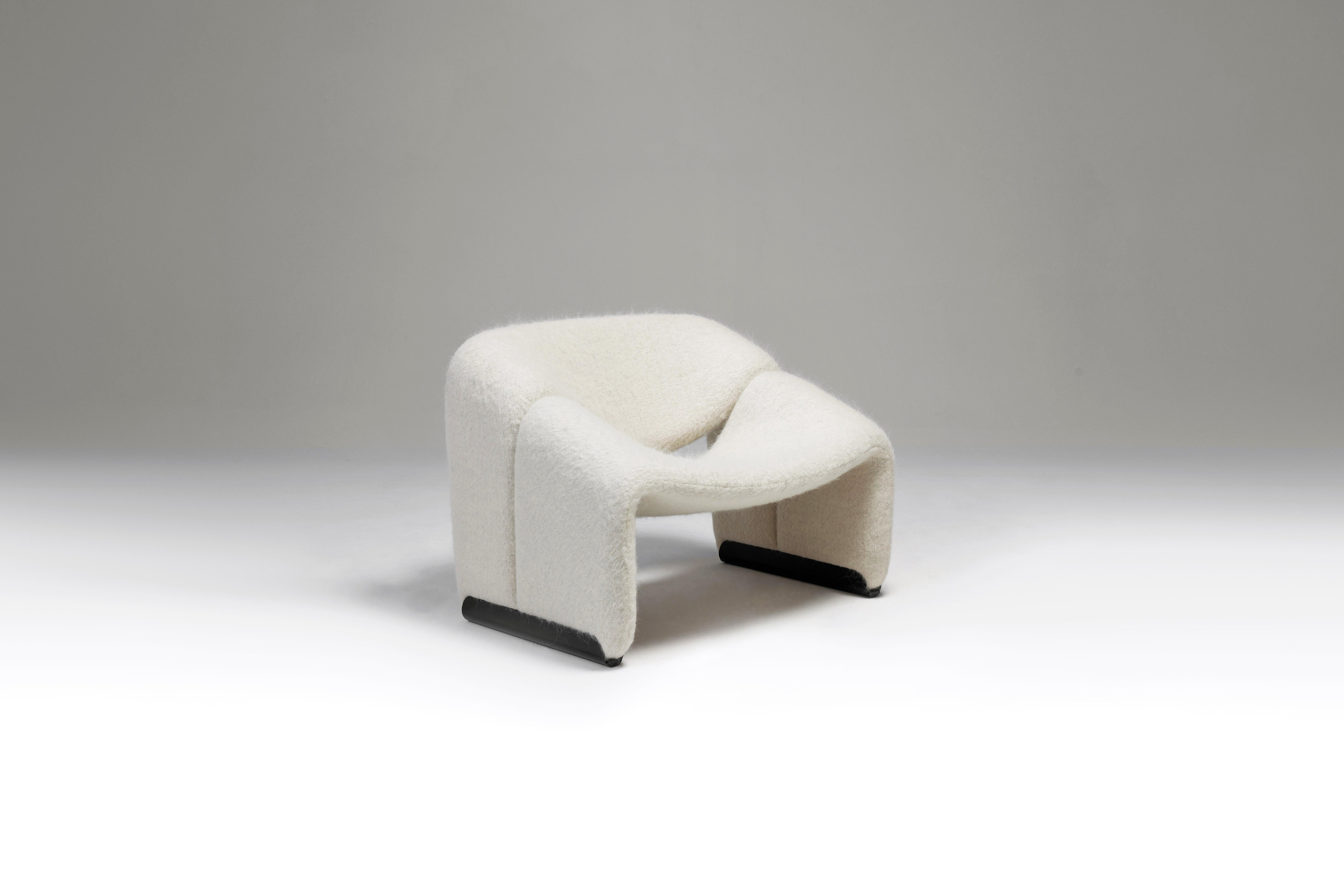 Fantastischer Sessel F598, auch Groovy genannt, von Pierre Paulin für Artifort, Niederlande 1972. Dieser skulpturale Sessel wurde vor kurzem mit einem schönen und hochwertigen Pierre Frey Woll- und Alpakamischgewebe aus Paris, Frankreich, neu