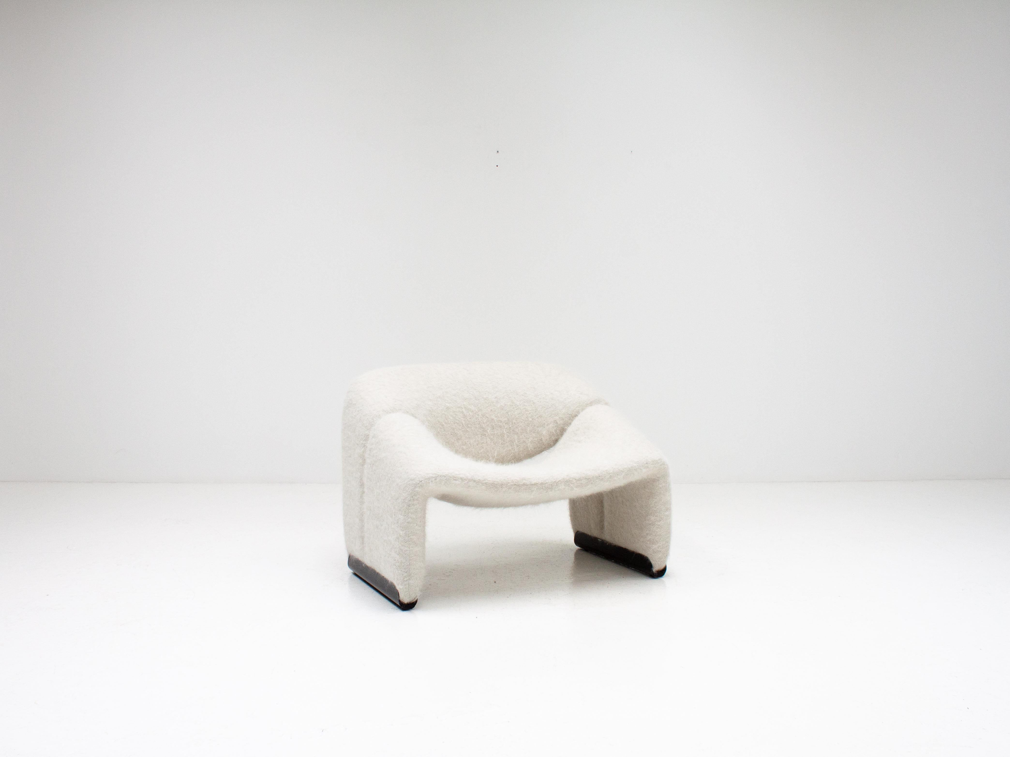Mid-Century Modern Pierre Paulin Model F598 Groovy Lounge Chair Glide Customization