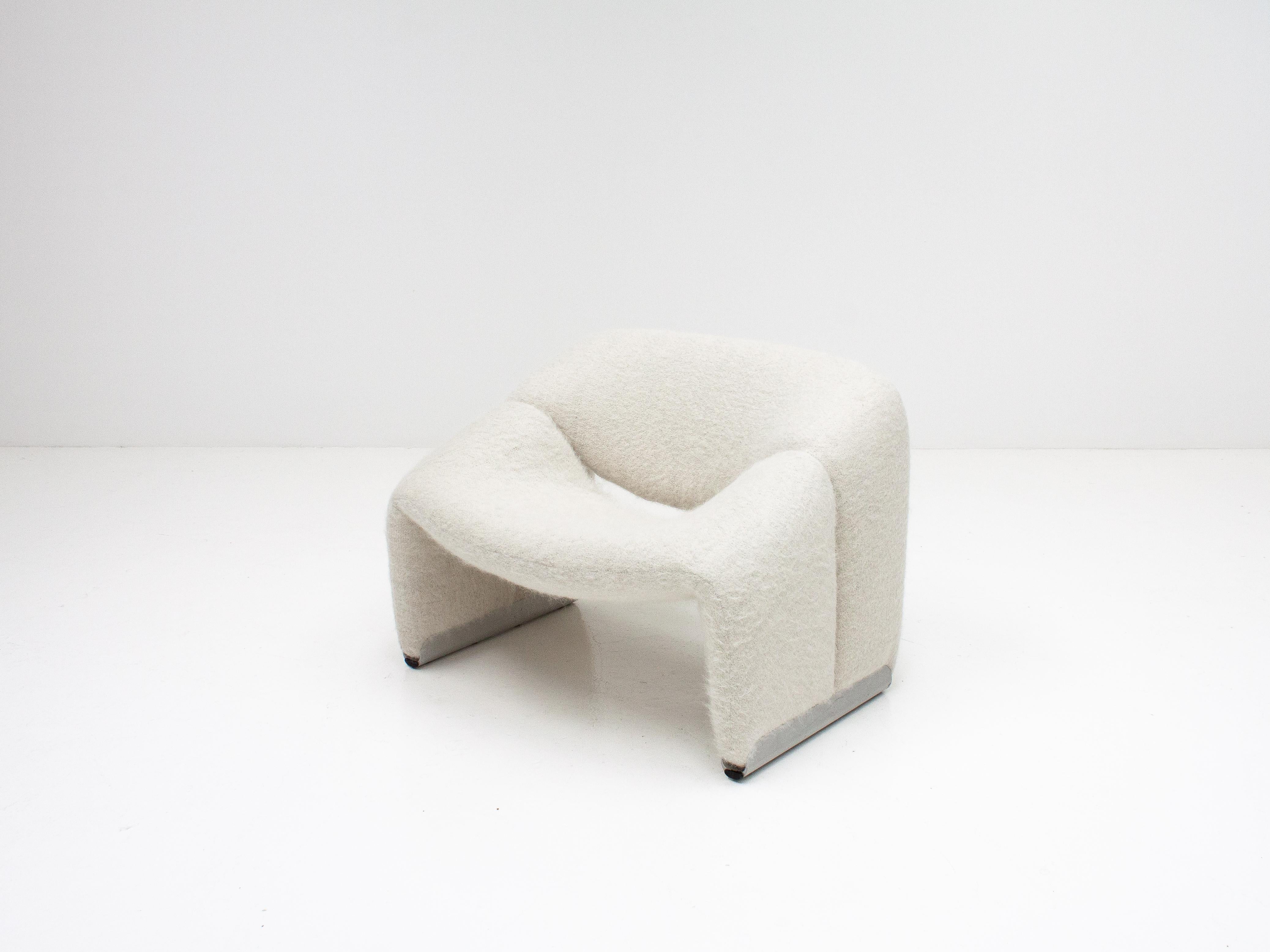 Mid-Century Modern Pierre Paulin Model F598 Groovy Lounge Chair in Pierre Frey, Artifort, 1970s