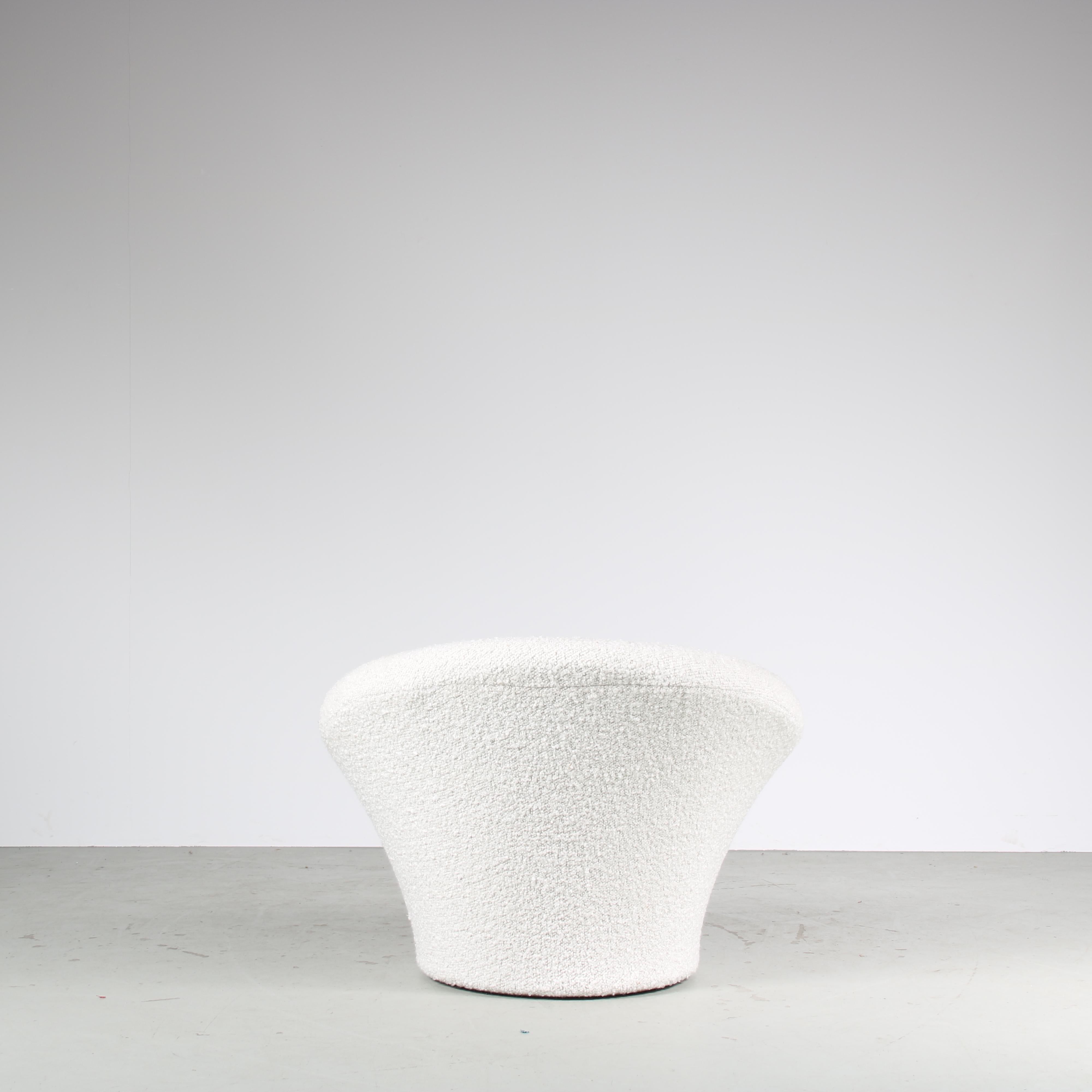Pierre Paulin “Mushroom” Chair with Stool for Artifort, Netherlands 1960 For Sale 4