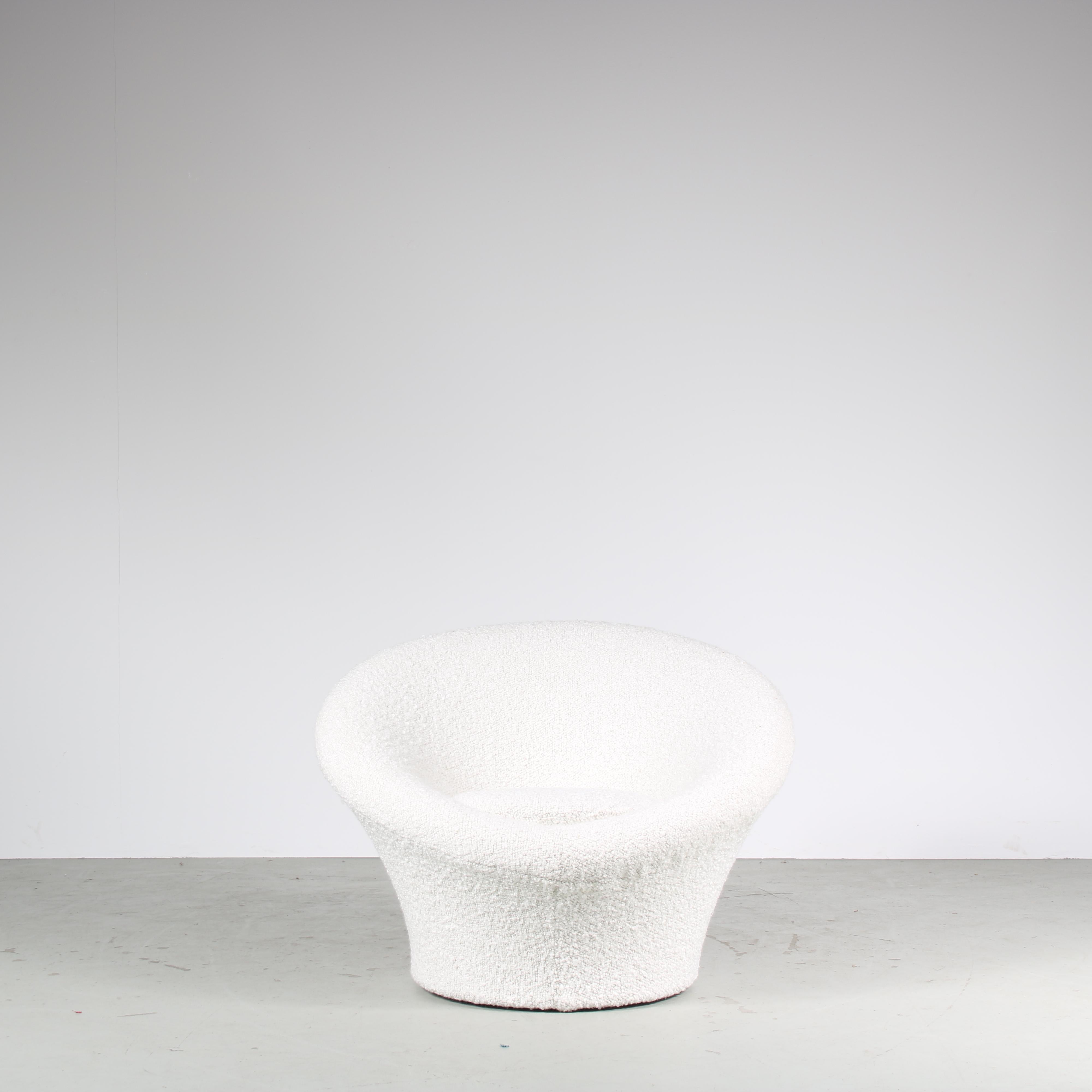 Pierre Paulin “Mushroom” Chair with Stool for Artifort, Netherlands 1960 For Sale 5