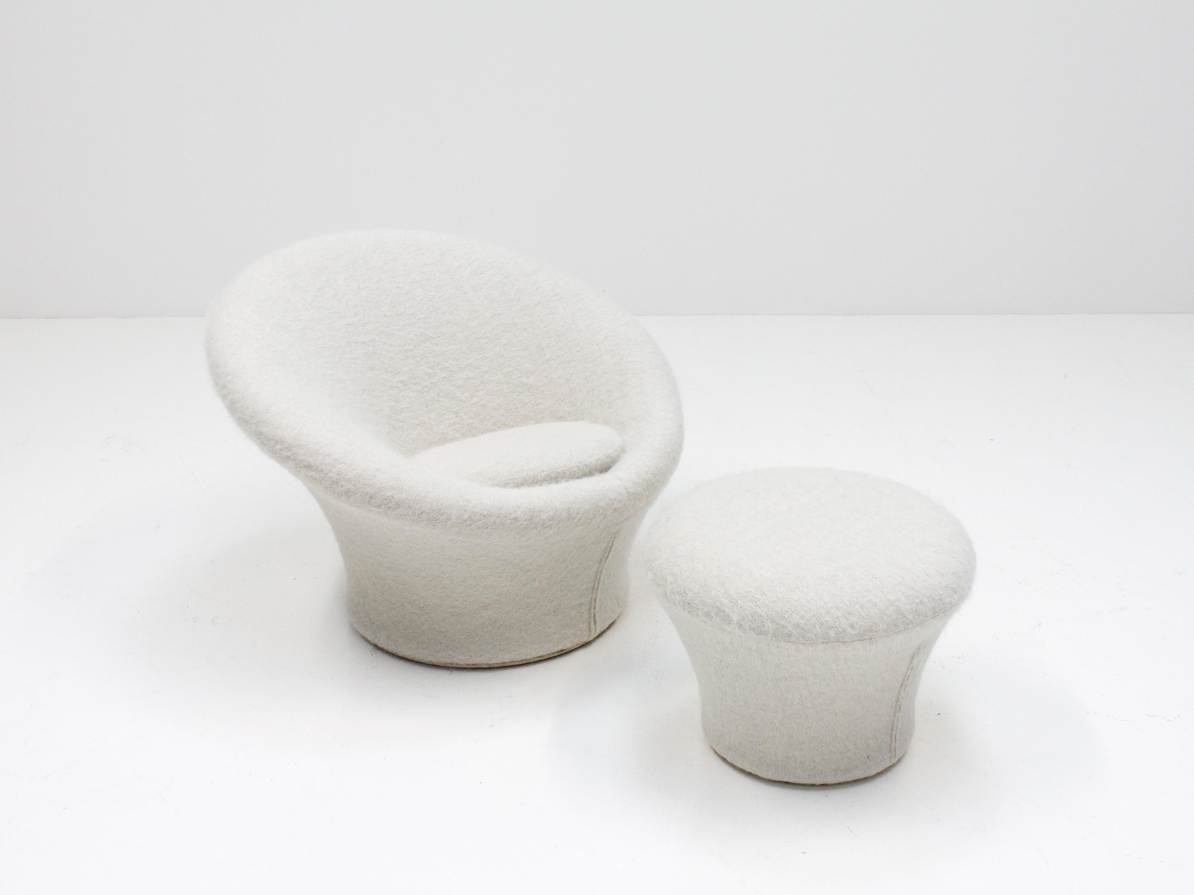 A Pierre Paulin (1927-2009) early edition “Mushroom” armchair and ottoman manufactured by Artifort, Netherlands, 1960s.

A world-famous design which is part of the permanent collection of MoMa (The Museum of Modern Art in New York) and this set is