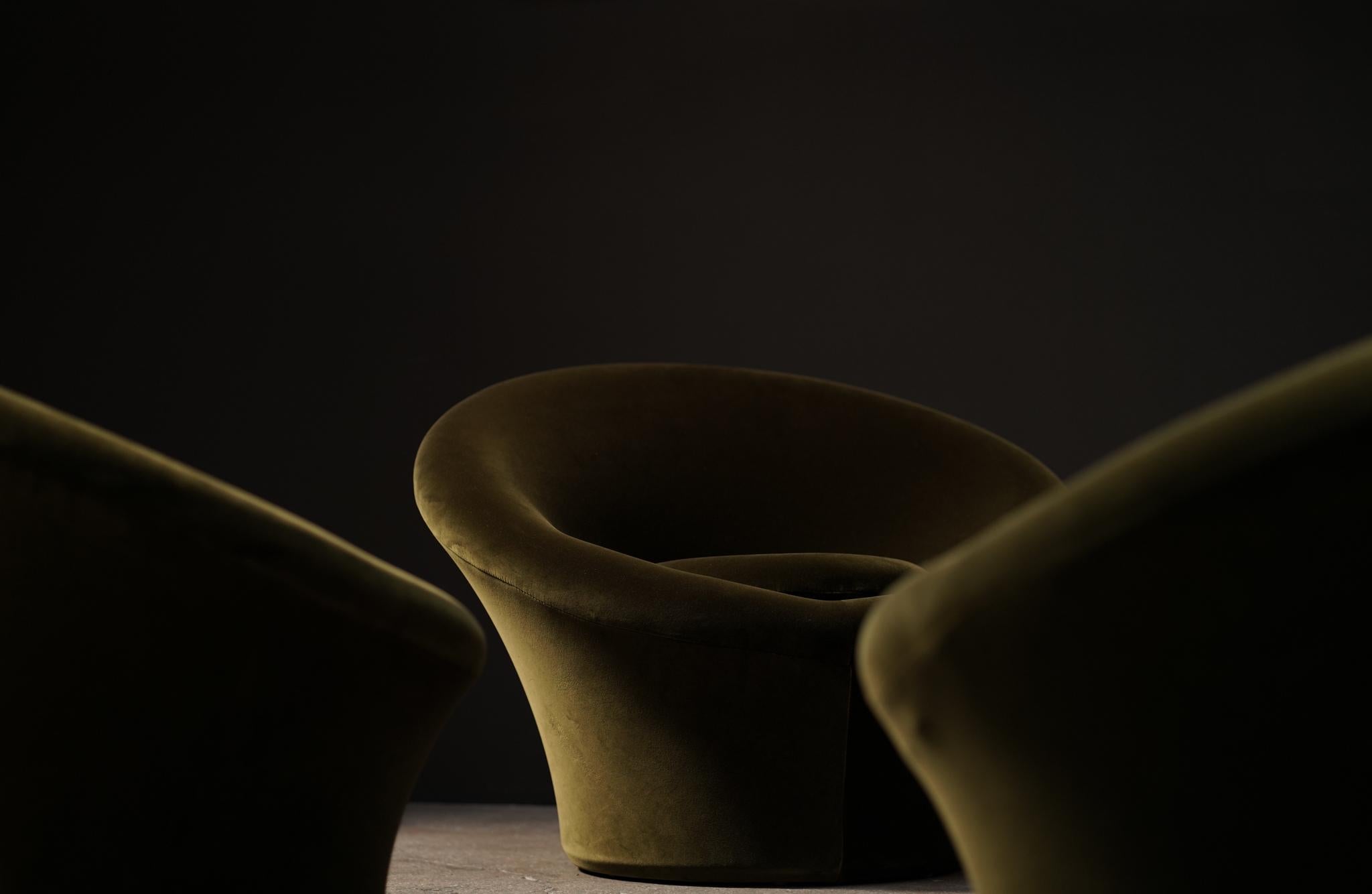 Fauteuils de salon champignons Pierre Paulin 1