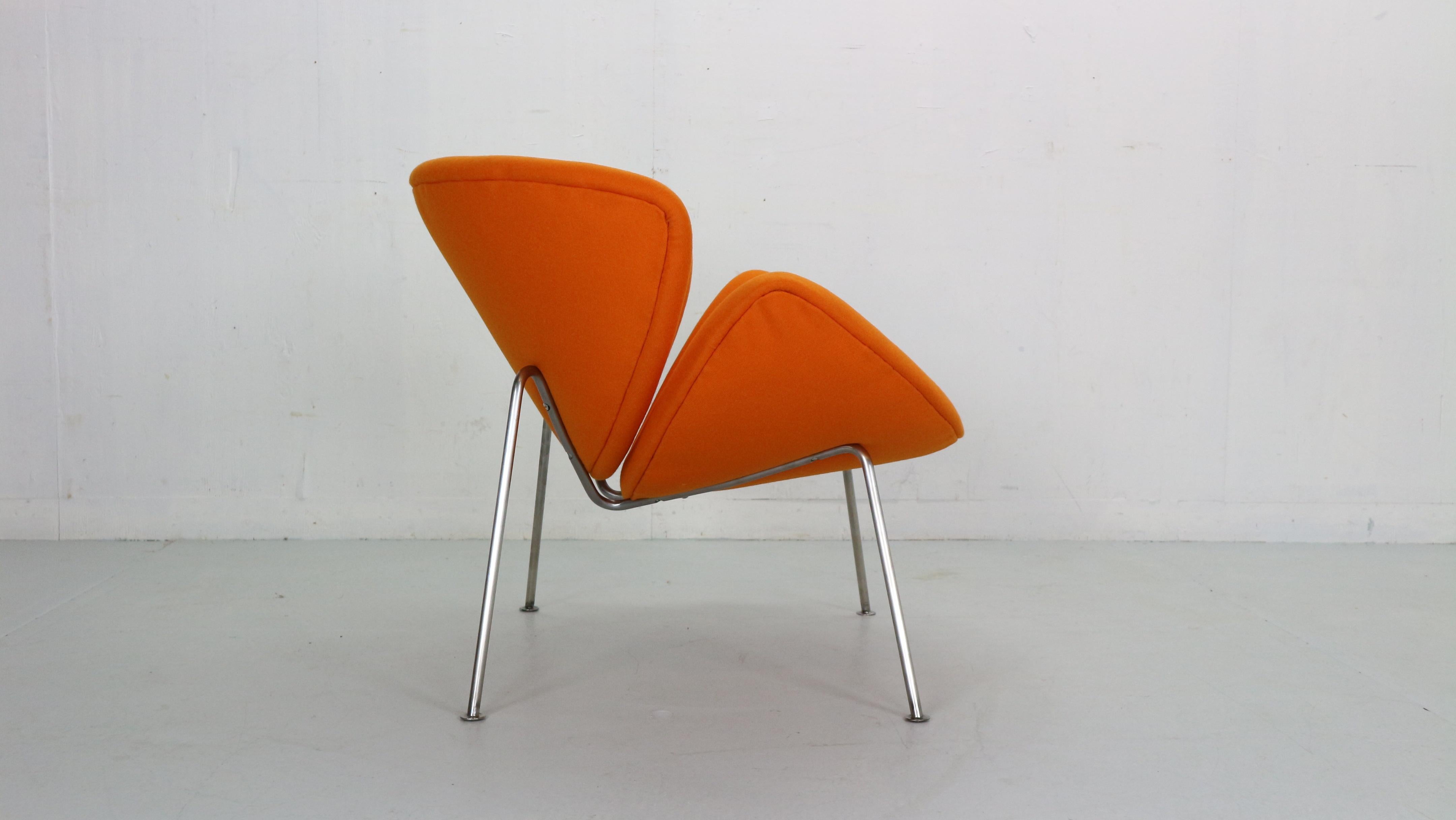 Lounge chair designed by Pierre Paulin for Artifort manufacture, 1960s period, Holland.
The model of the chair is called “Orange Slice