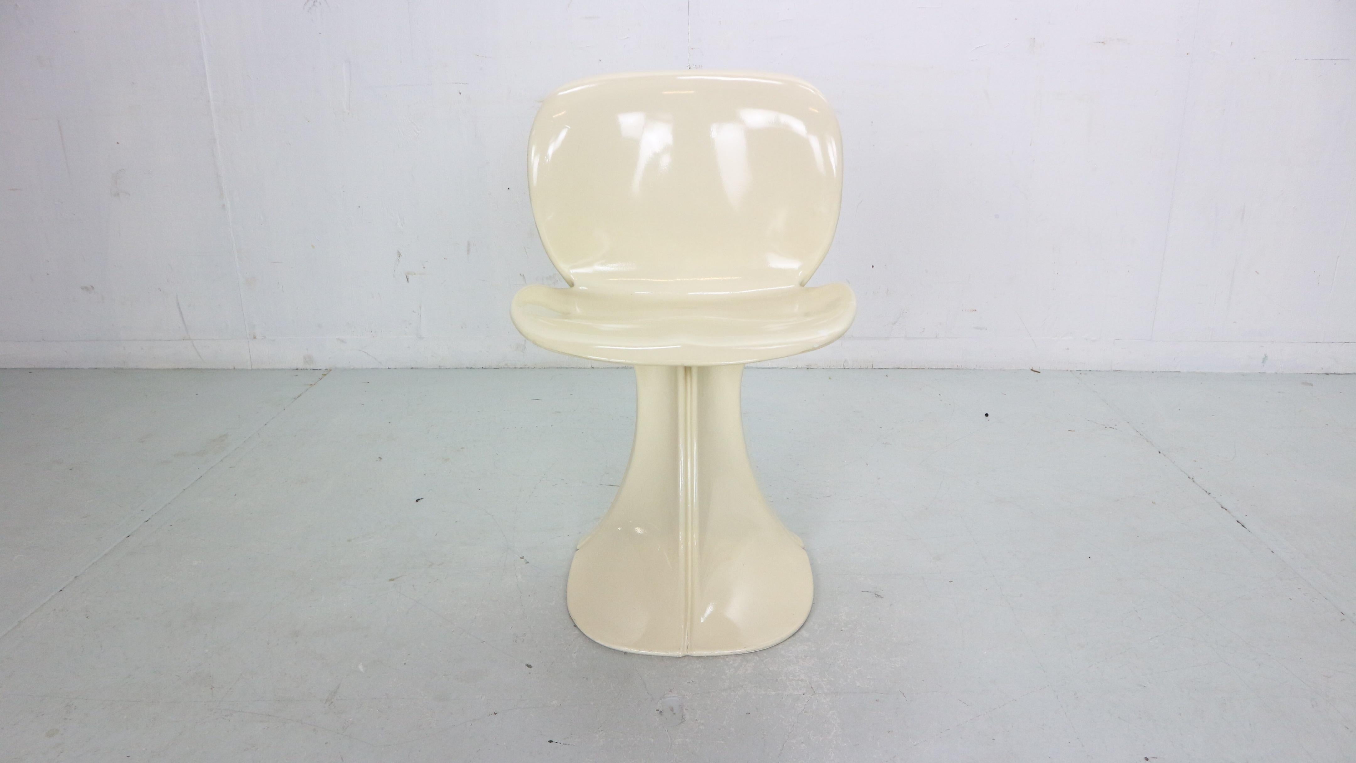 Mid-Century Modern Pierre Paulin Organic Flower Shape 8810 Chair for Boro Belgium, 1973