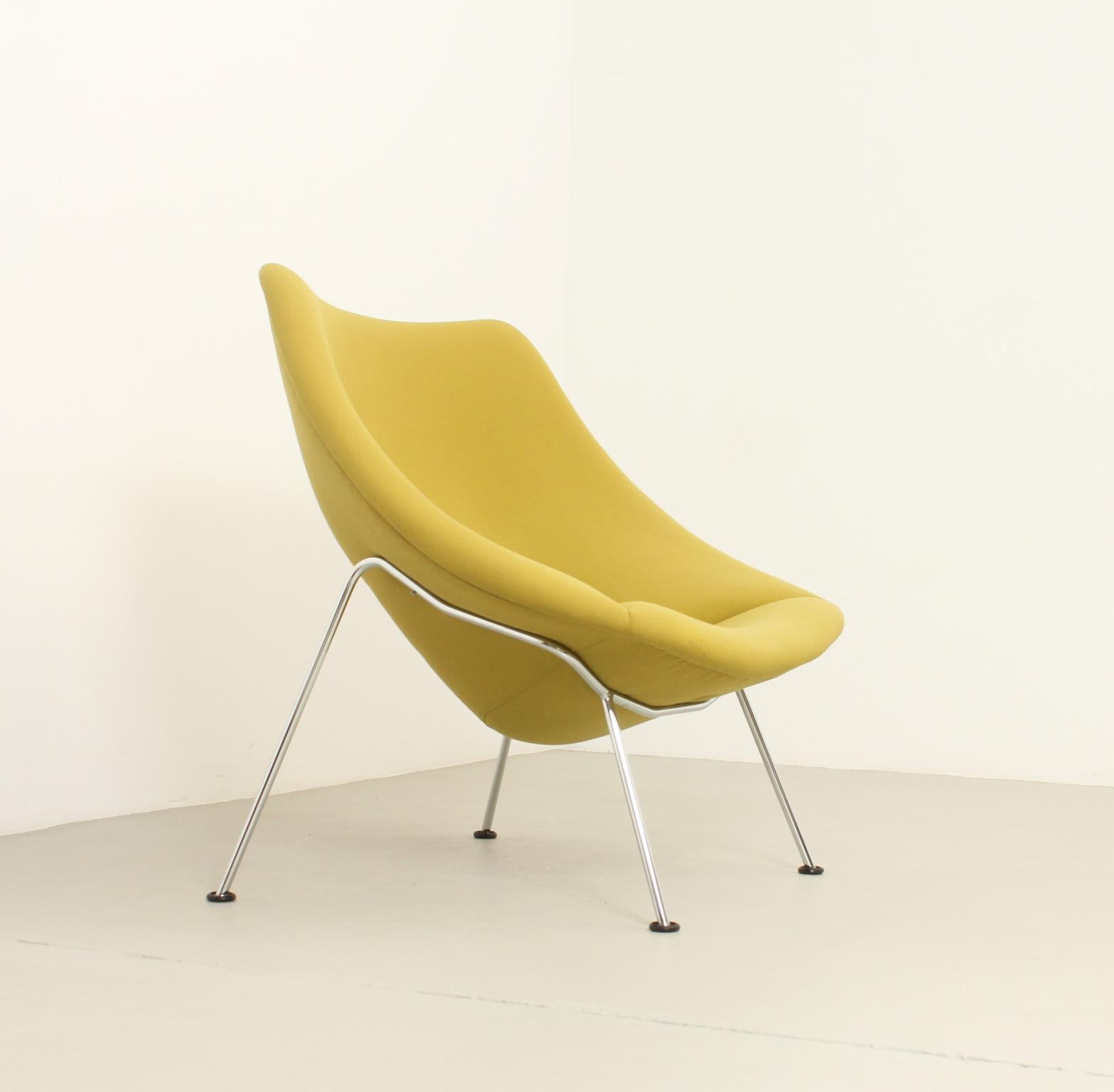 Dutch Pierre Paulin Oyster Chair for Artifort For Sale