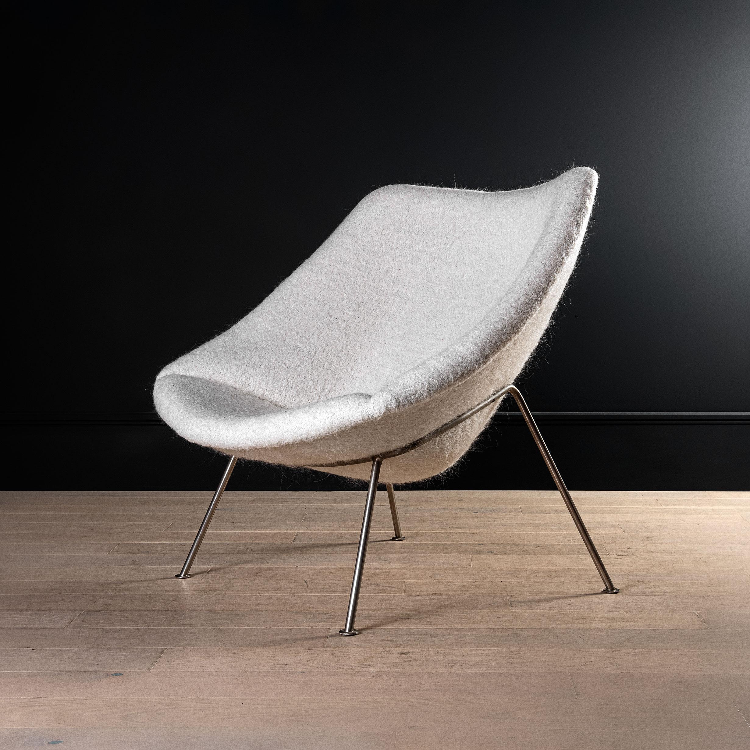 Pierre Paulin Oyster Chair  For Sale 1
