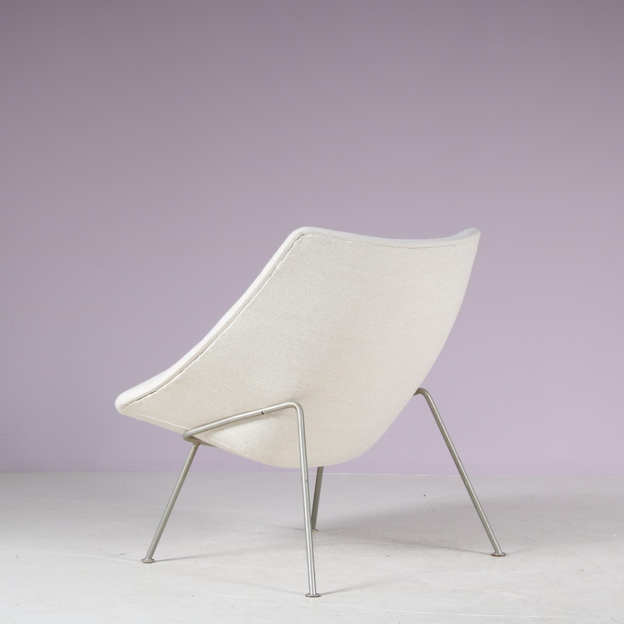 Metal Pierre Paulin “Oyster” Lady Chair for Artifort, Netherlands 1950 For Sale