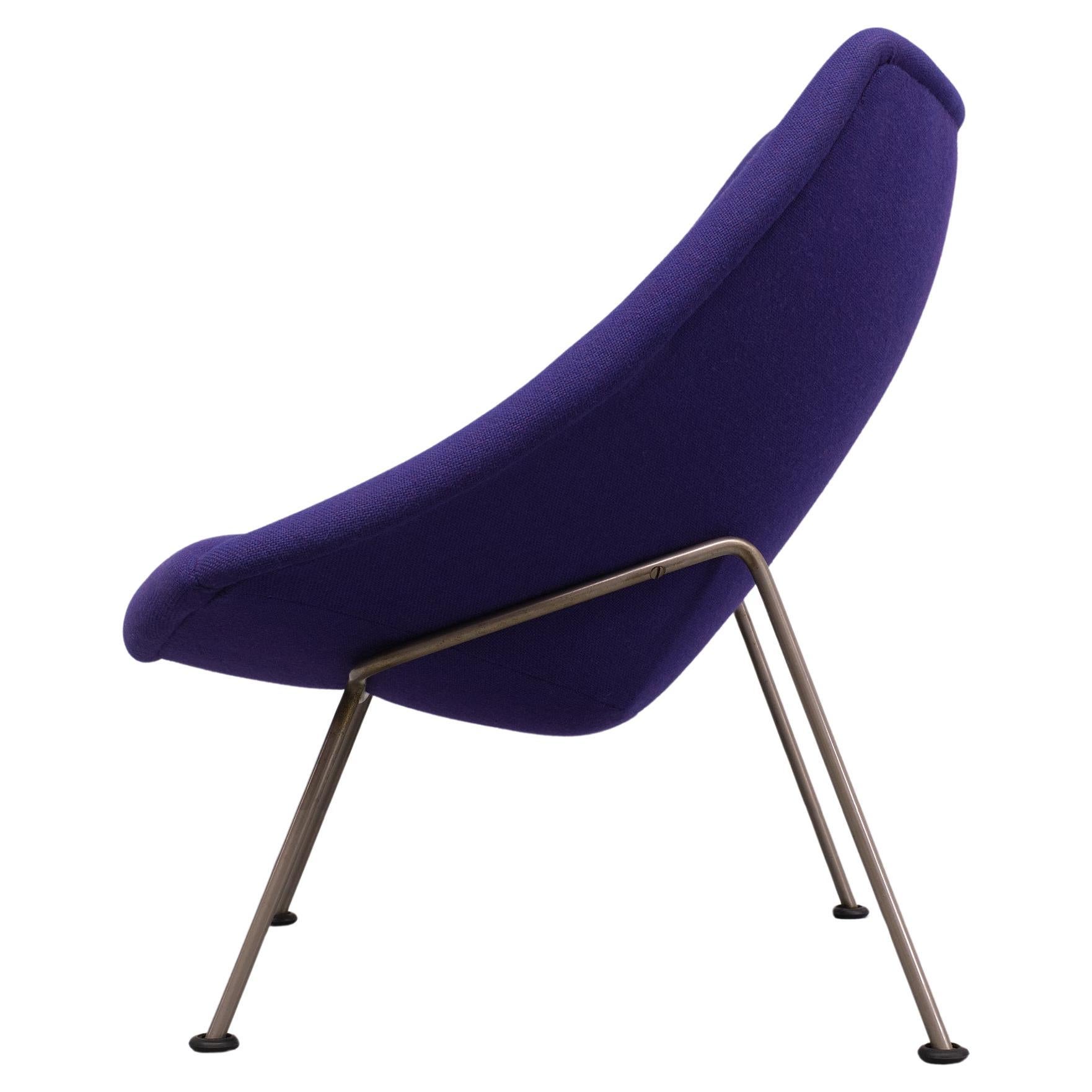 Fabric Pierre paulin ''Oyster ' Lounge chair for Artifort  1960s  For Sale