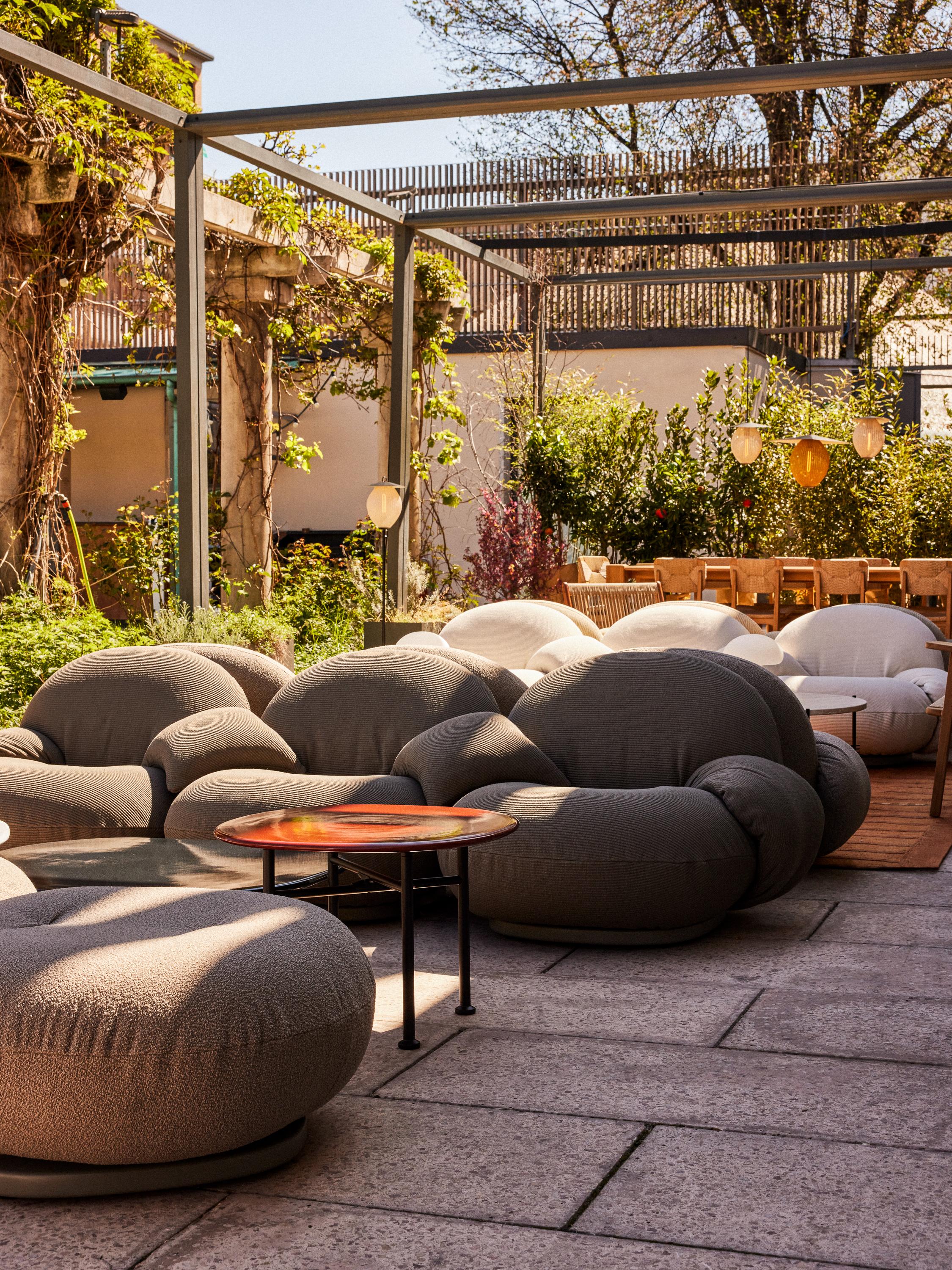 Pierre Paulin 'Pacha' Three Seat Outdoor Sofa for Gubi For Sale 2