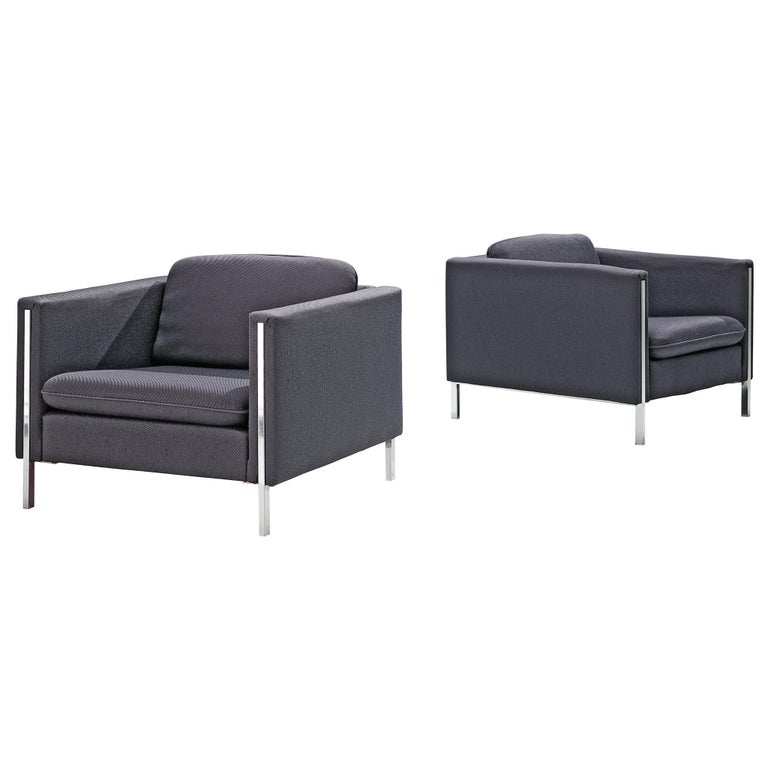 Pierre Paulin for Artifort Pair of Lounge Chairs  For Sale