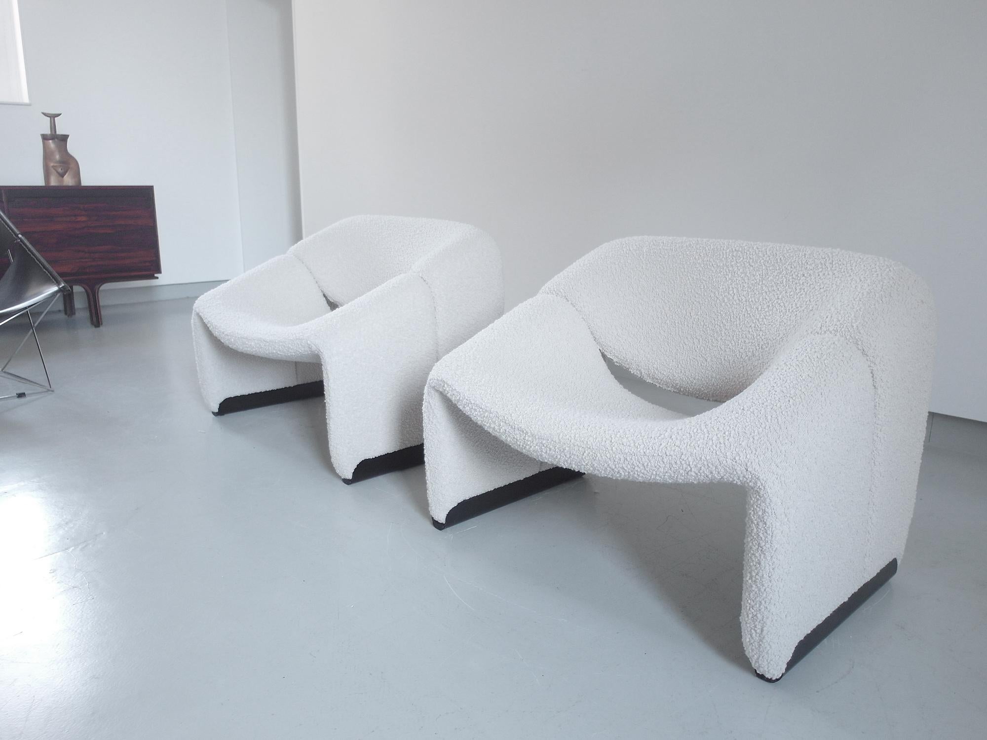 Pierre Paulin Pair of Groovy Chairs in Wool for Artifort, the Netherlands, 1973 2