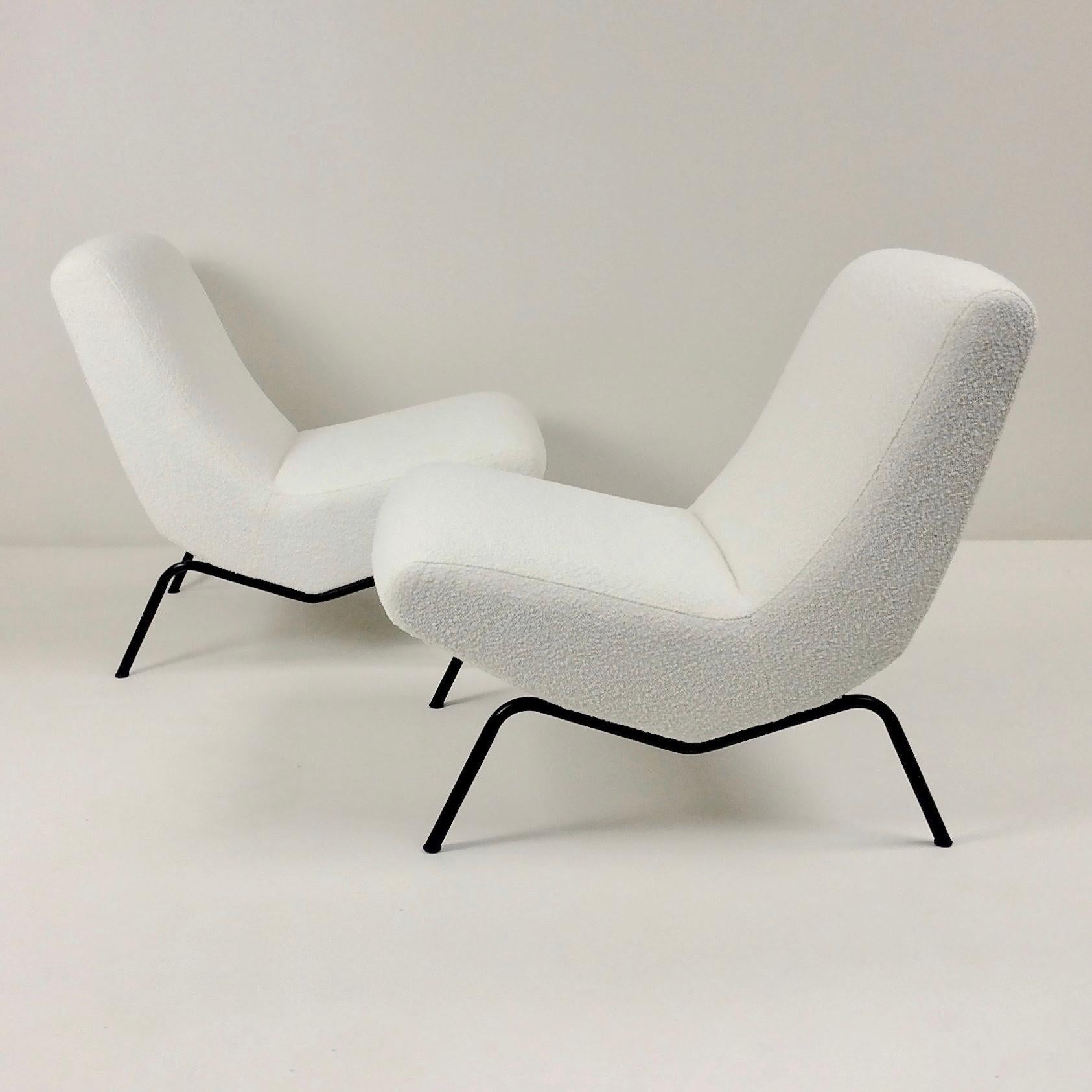 Mid-Century Modern Pierre Paulin Pair of Lounge Chairs, CM194 Model for Thonet, circa 1957, France