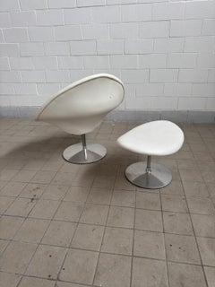 Pierre Paulin, Poltrona Big Globe con poggiapiedi